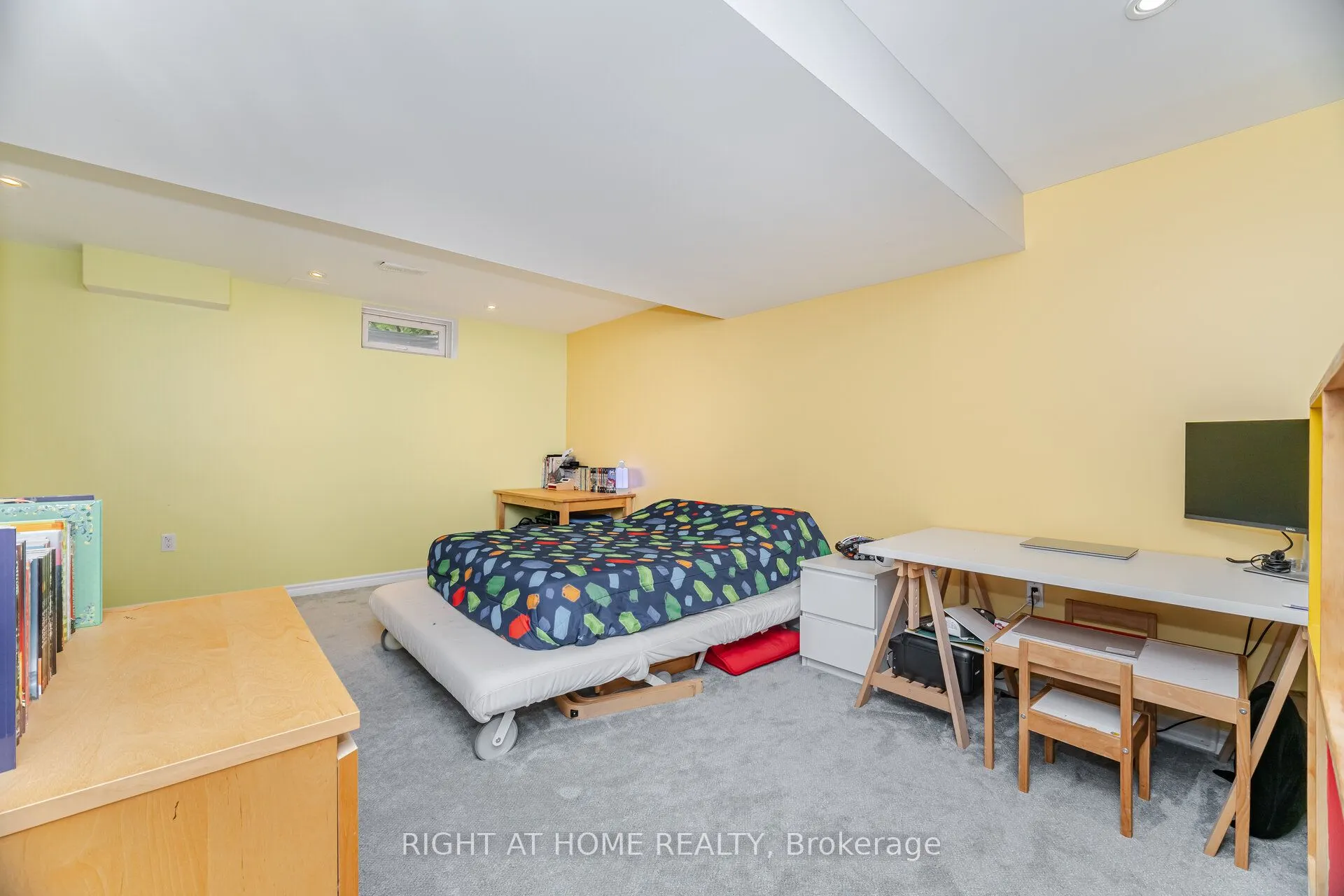 1085 Harrogate Drive #35