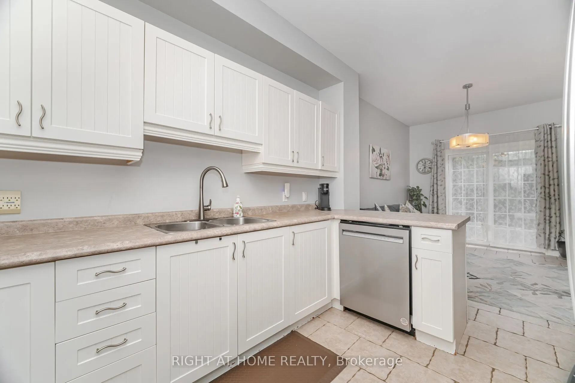 1085 Harrogate Drive #35