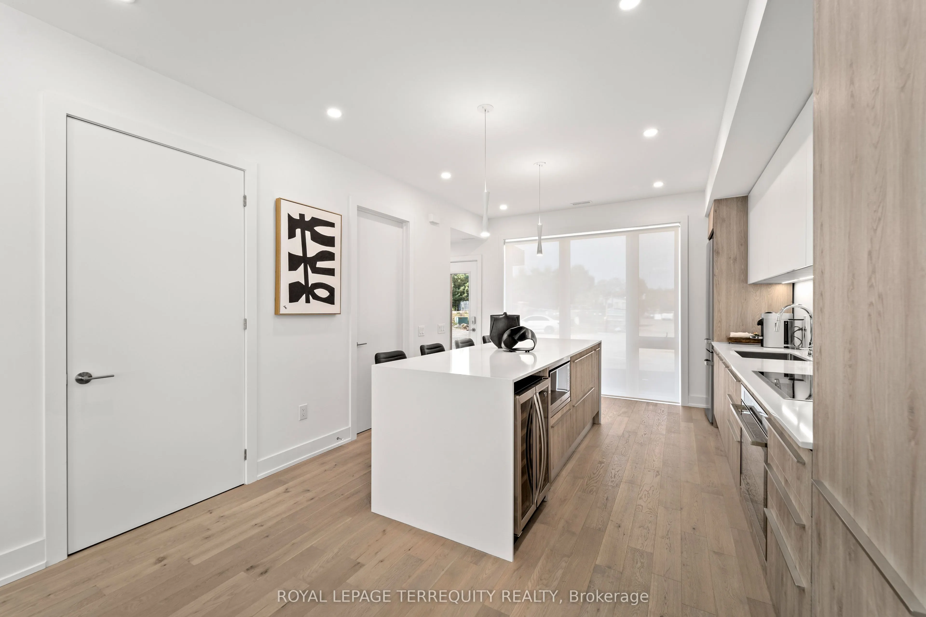 35 Rockmount Crescent