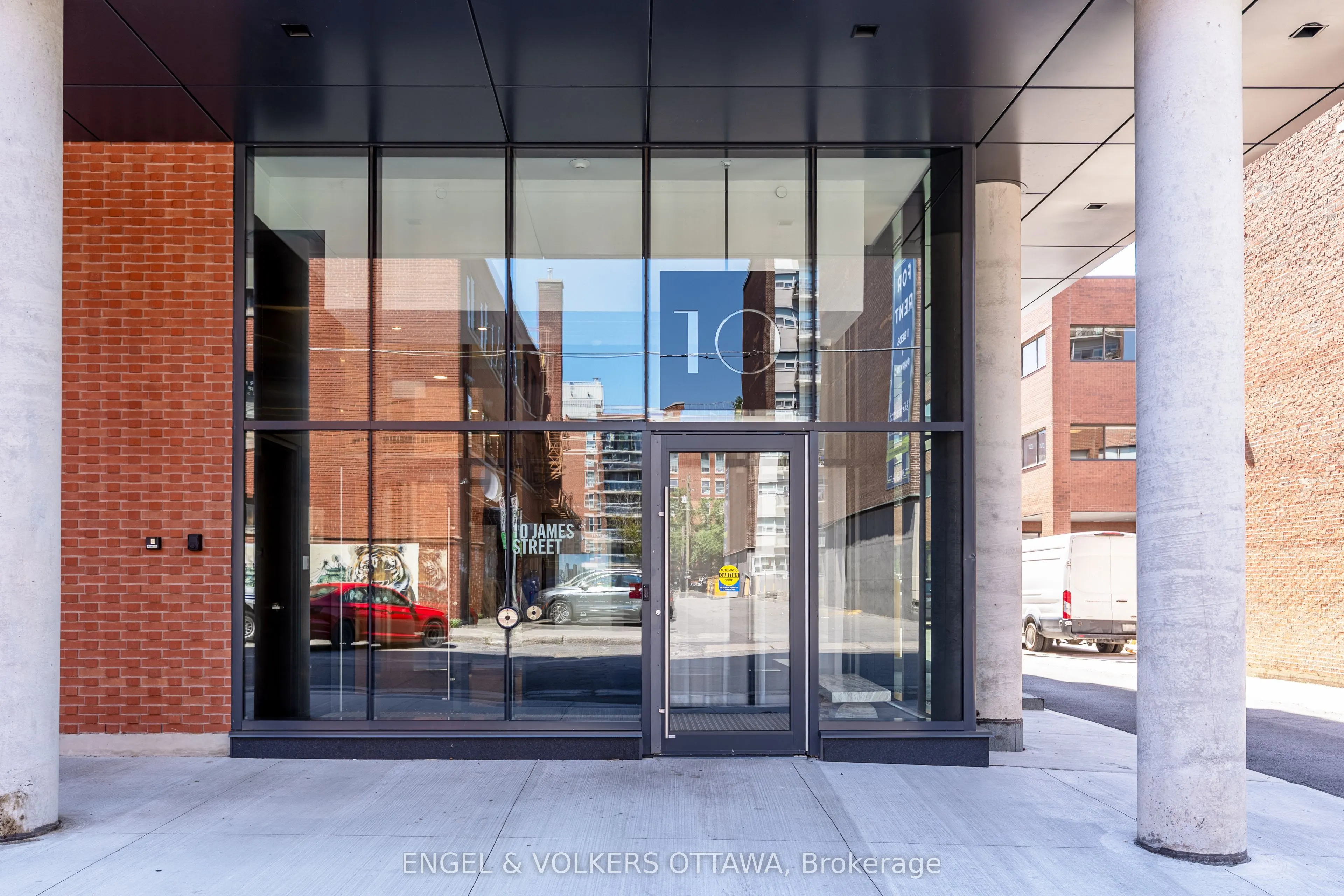 10 James Street #405