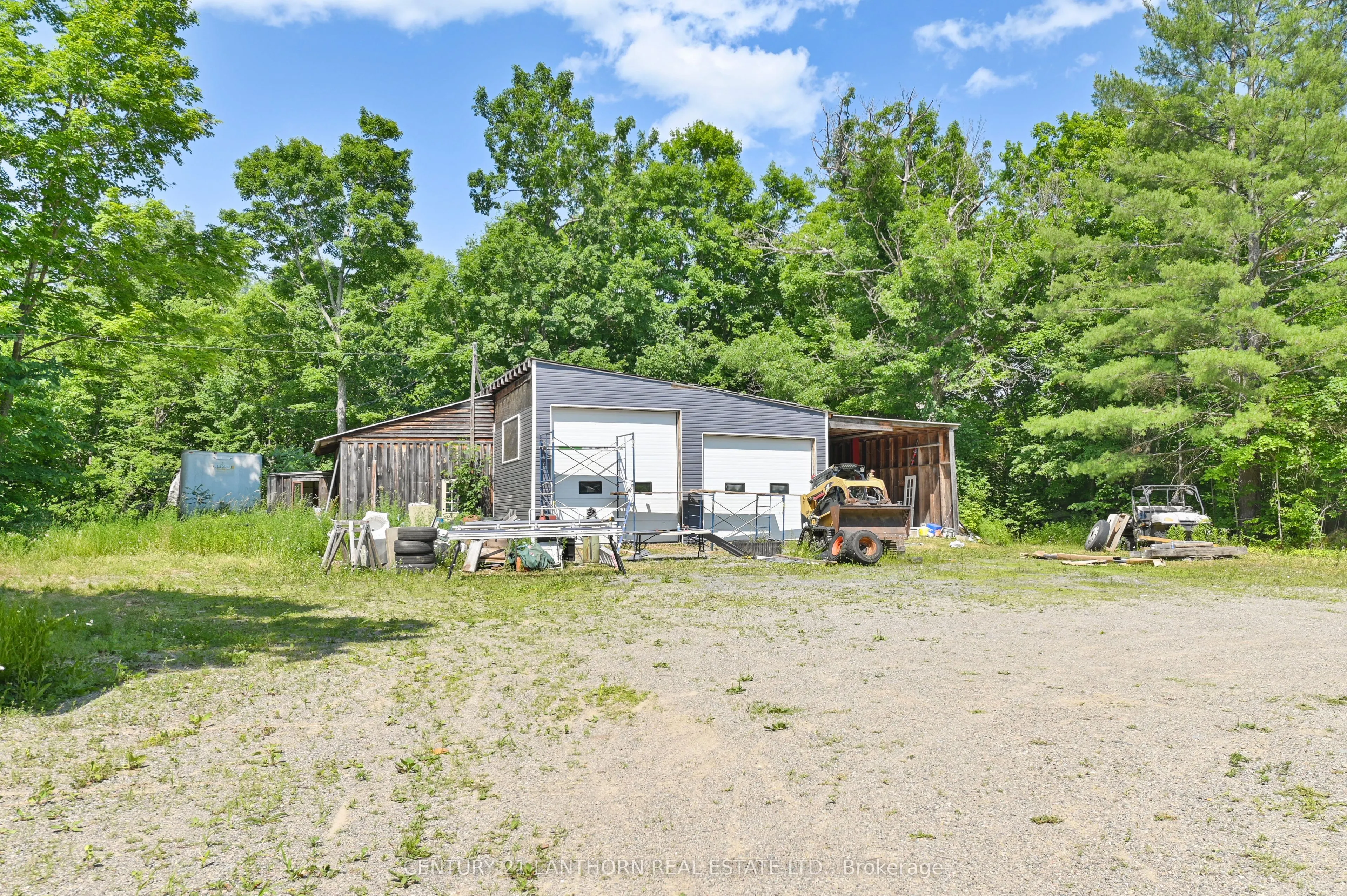 932 Hunt Club Road