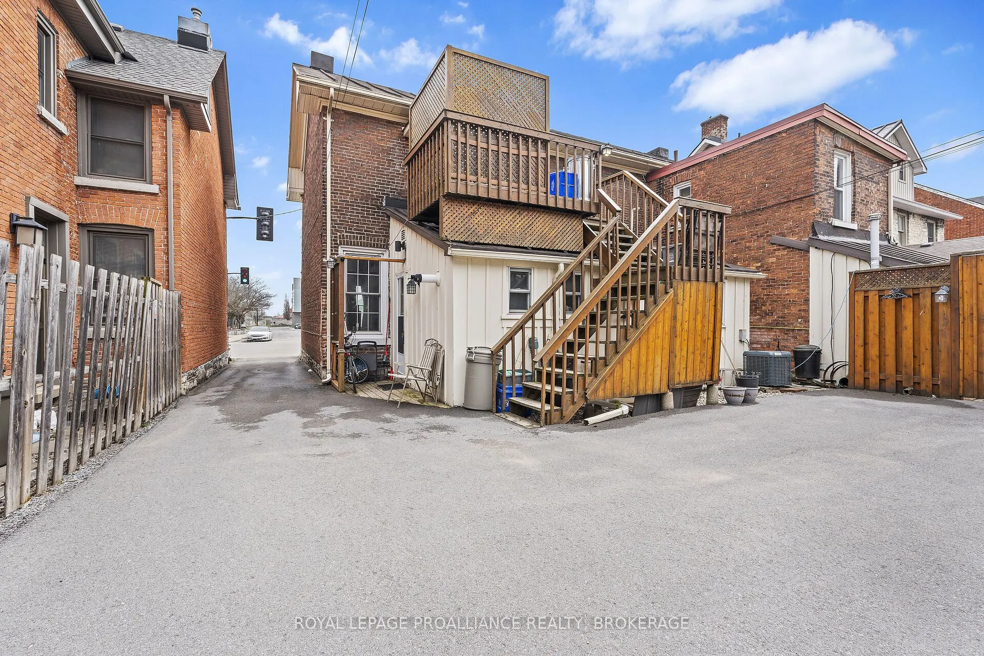 274 Wellington Street