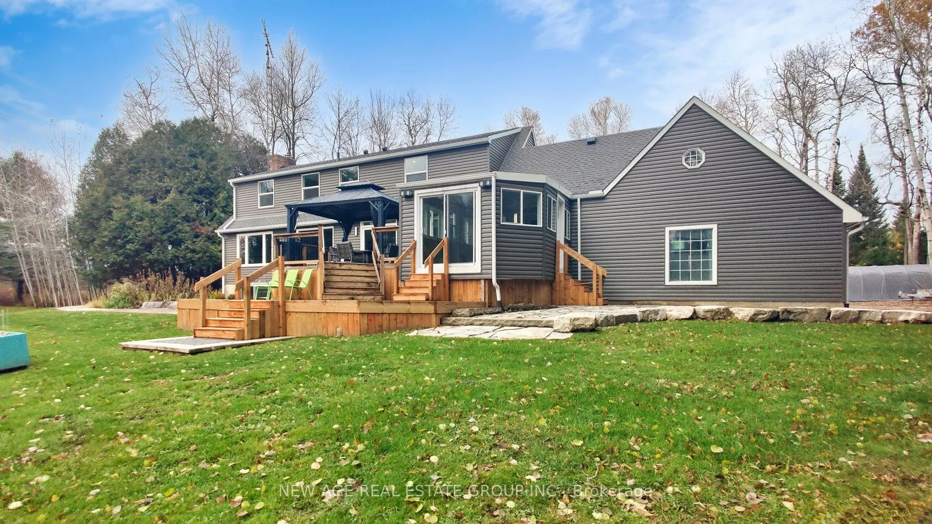 9045 Sideroad 17