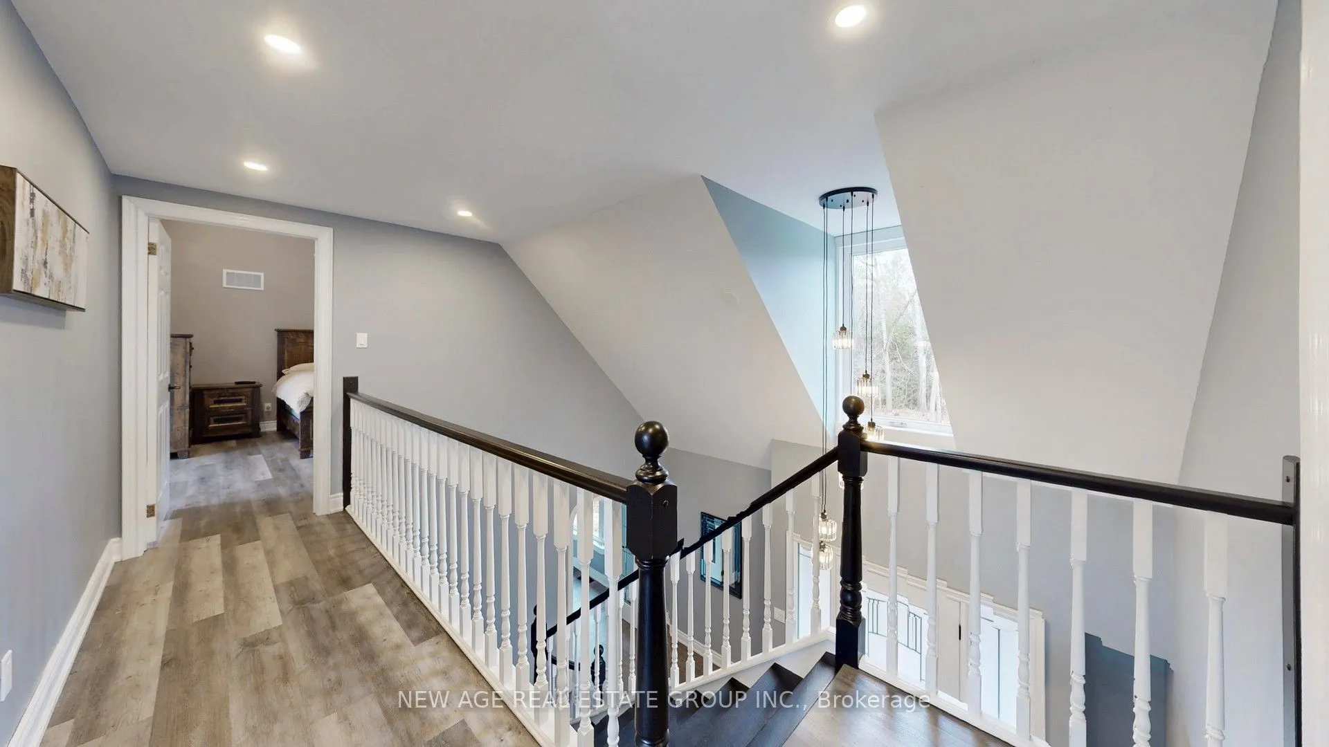 9045 Sideroad 17