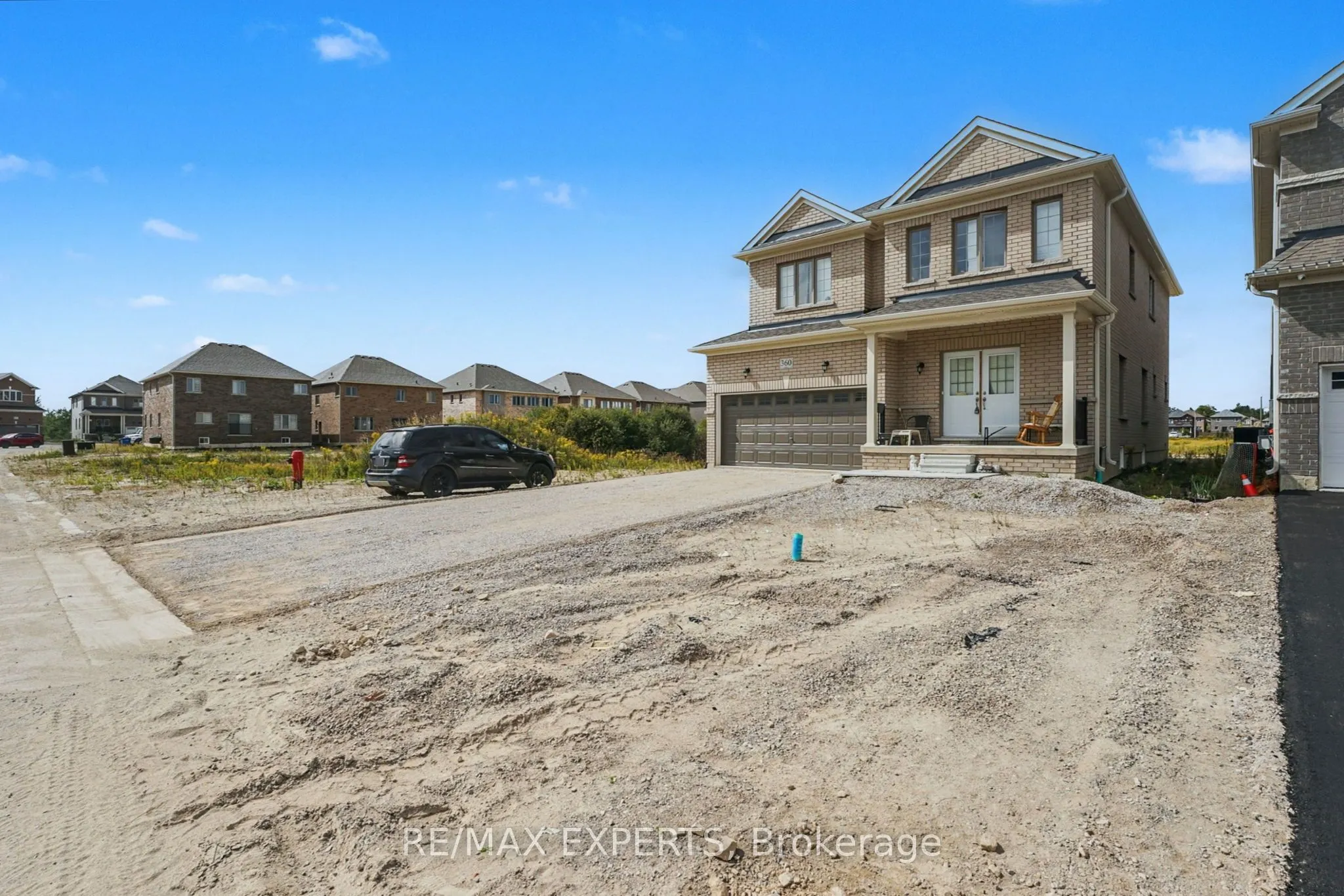 360 Russell Street
