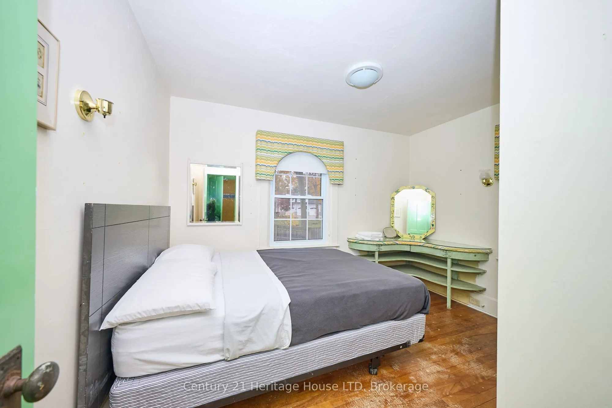1033 FIRELANE 1 Road