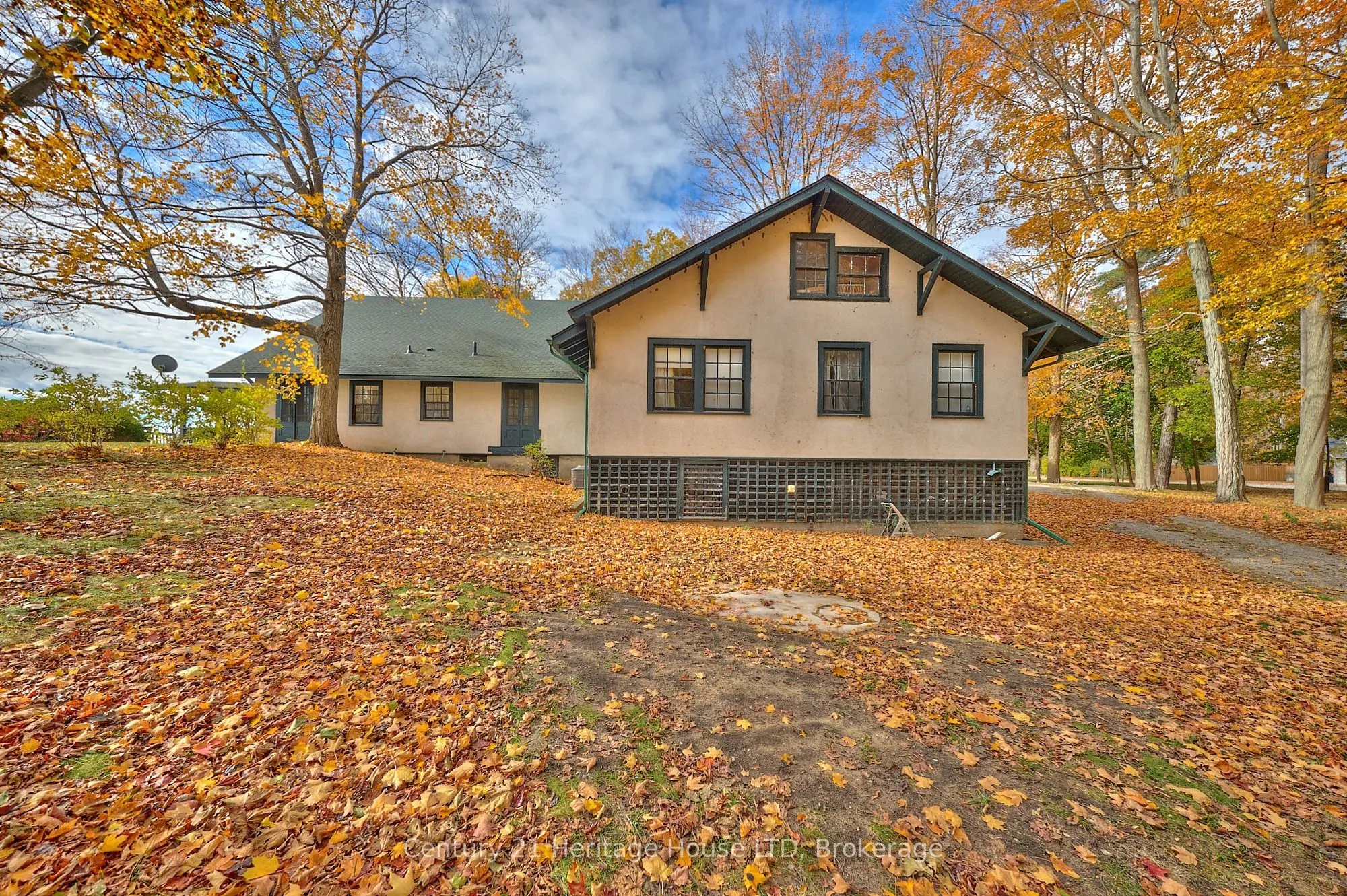 1033 FIRELANE 1 Road
