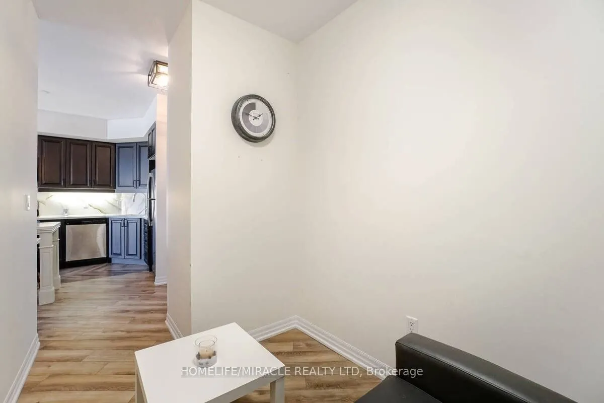 560 North Service Road #602