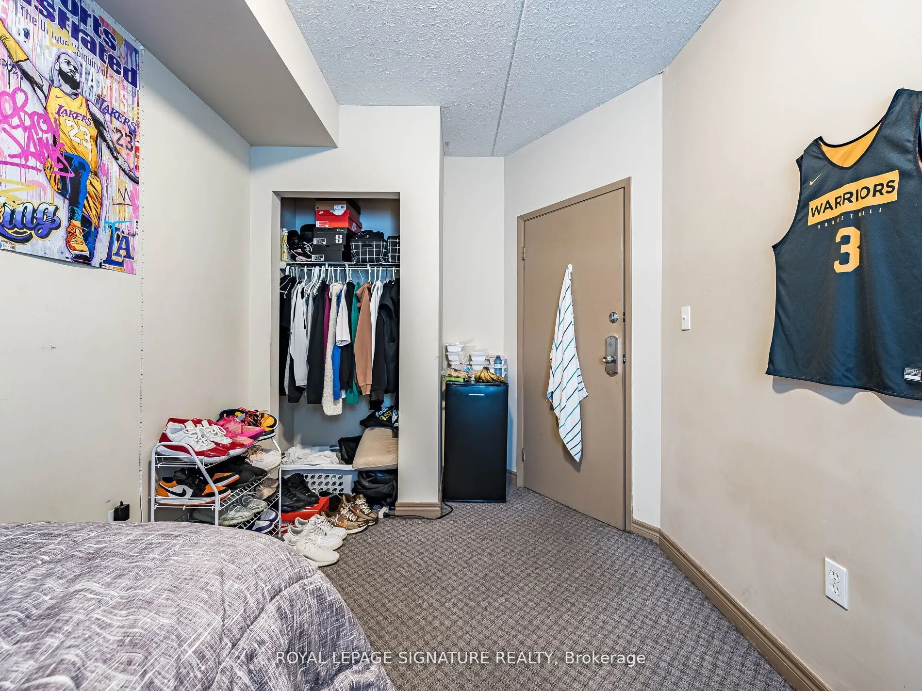 251 Lester Street #206