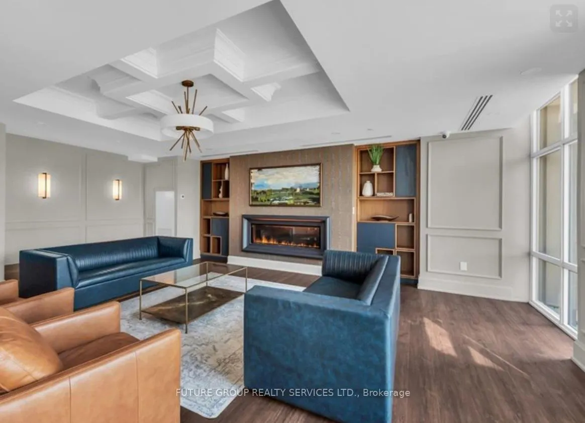 460 Dundas Street E #612