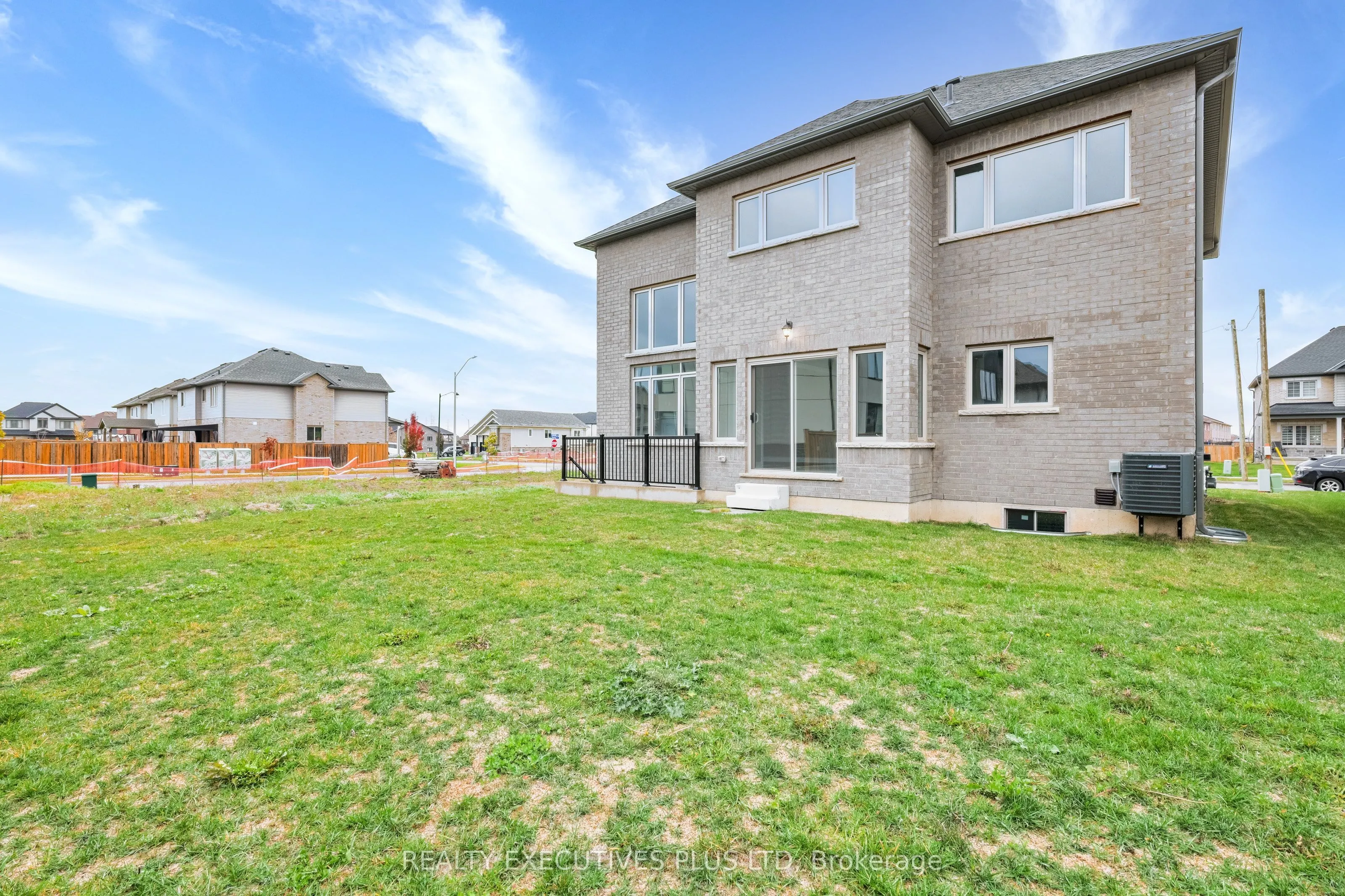 15 Venture Way