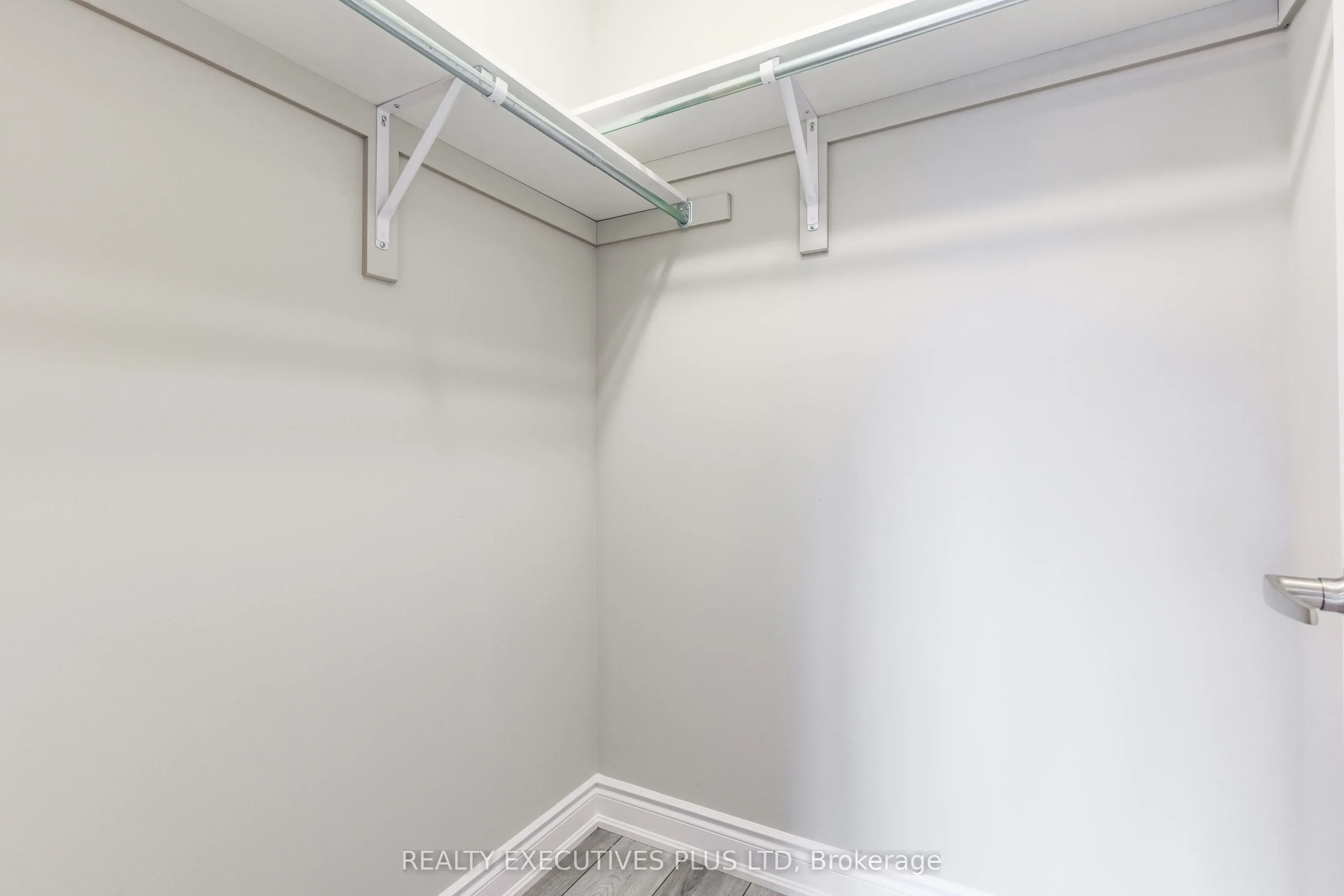 15 Venture Way