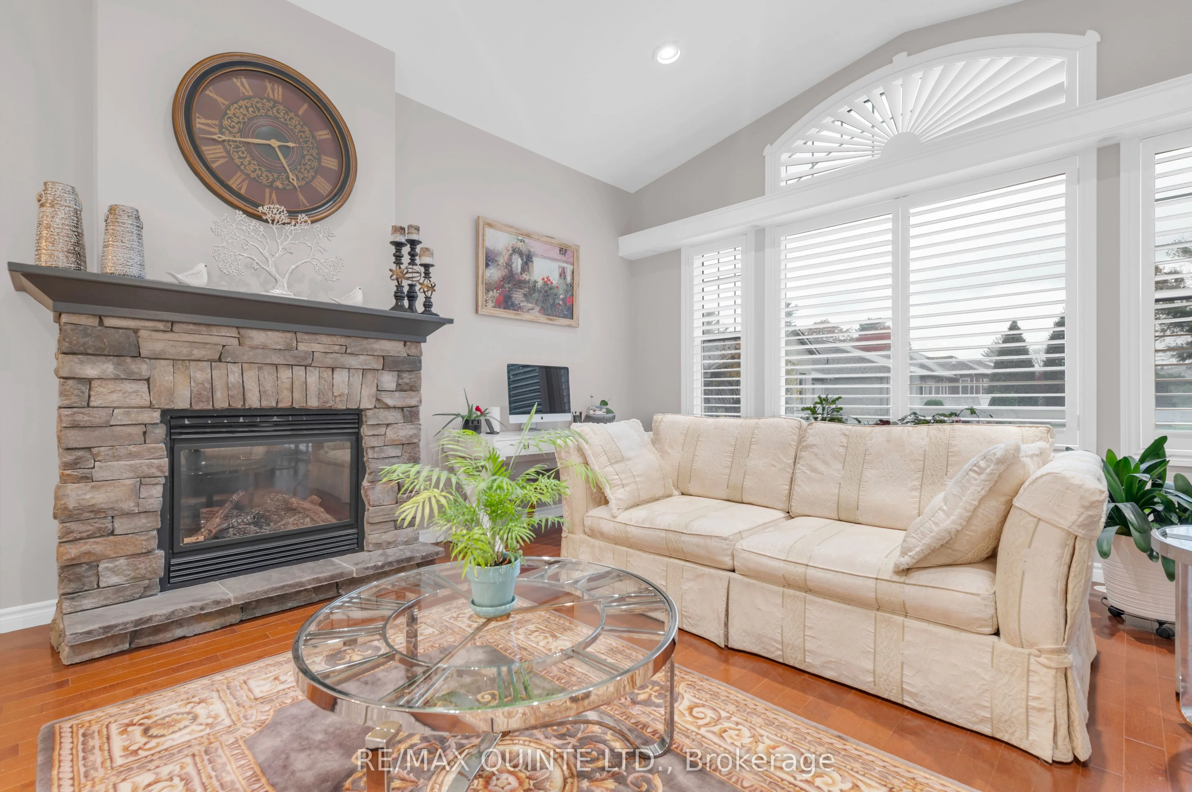 5 Hickory Court