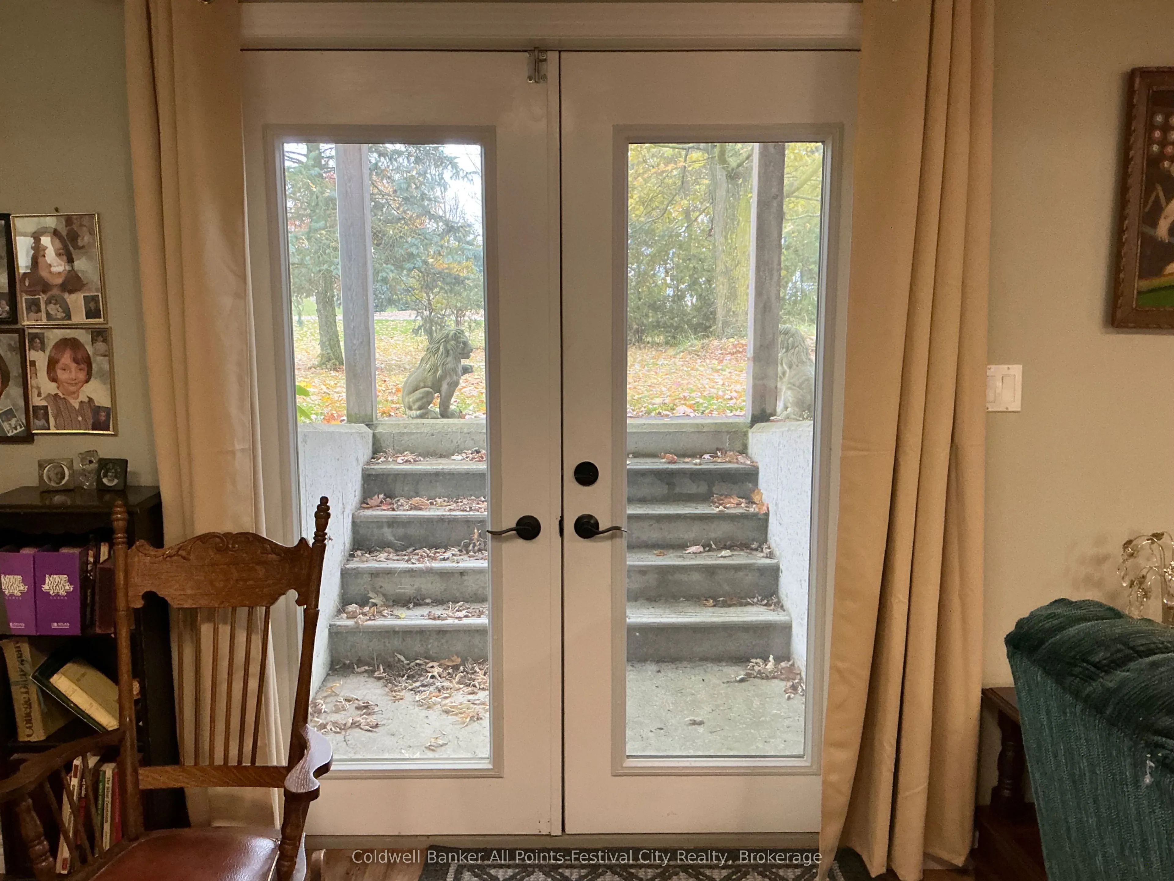 160 Huron Road