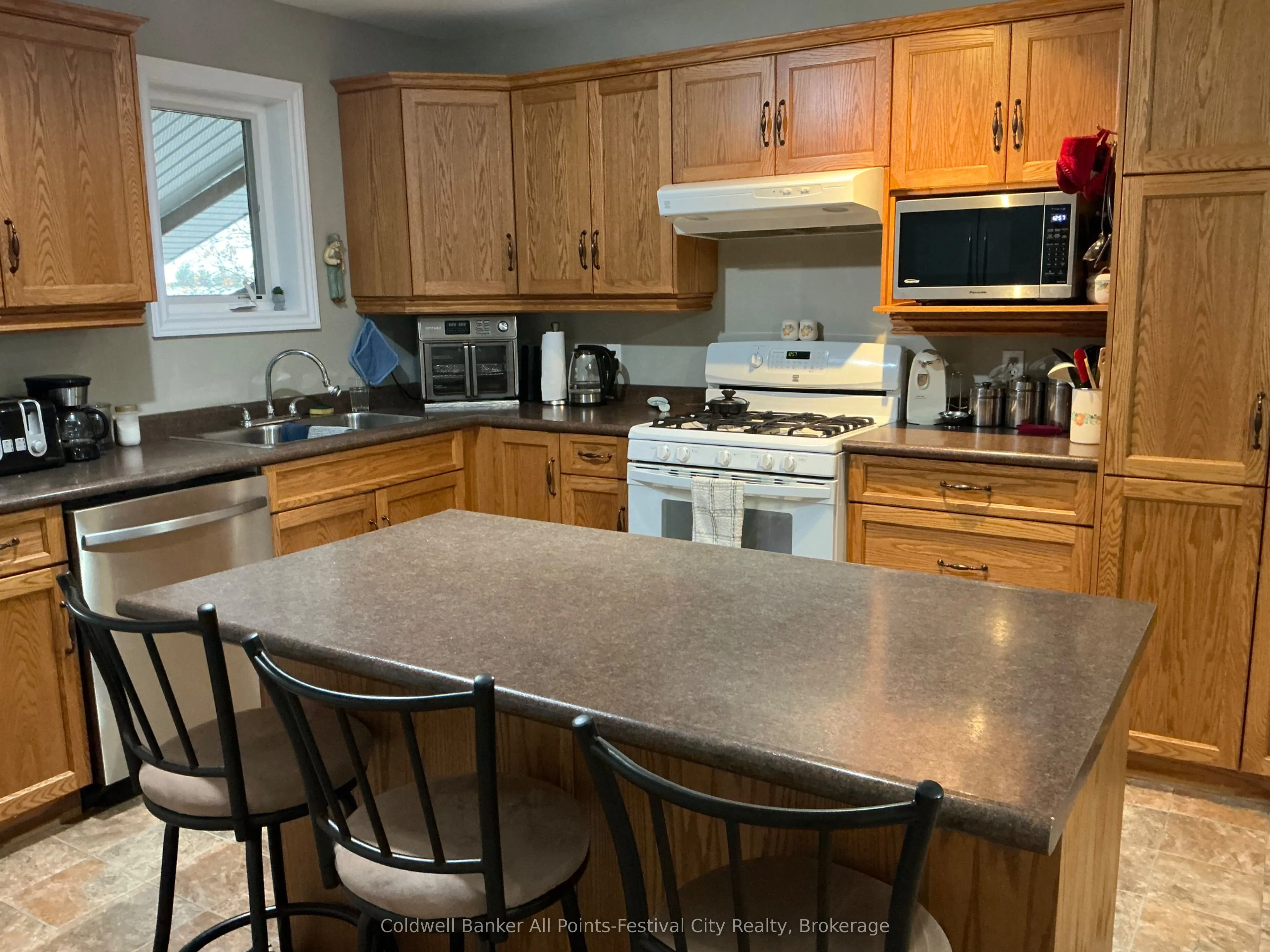 160 Huron Road