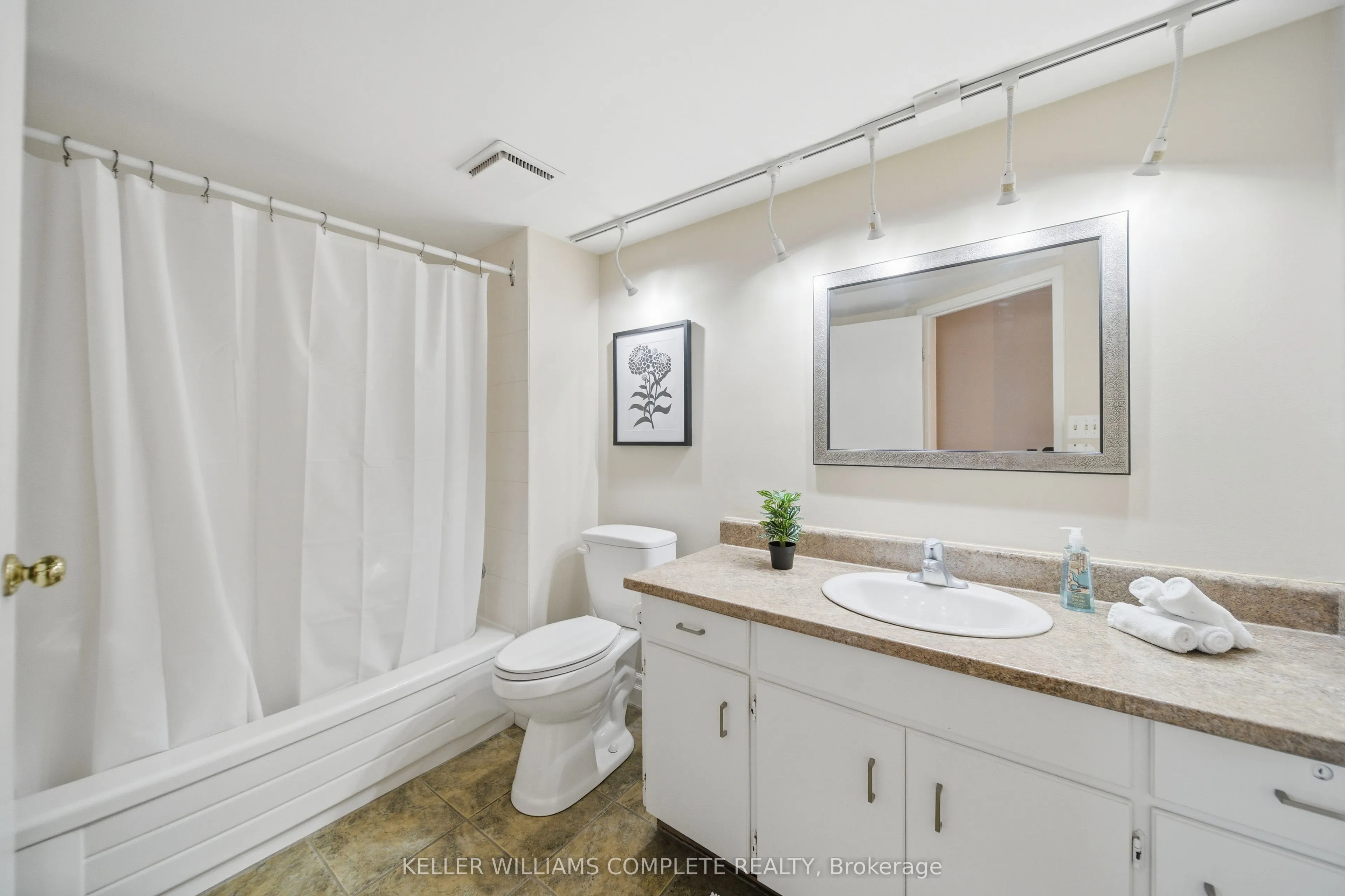141 Church Street #201