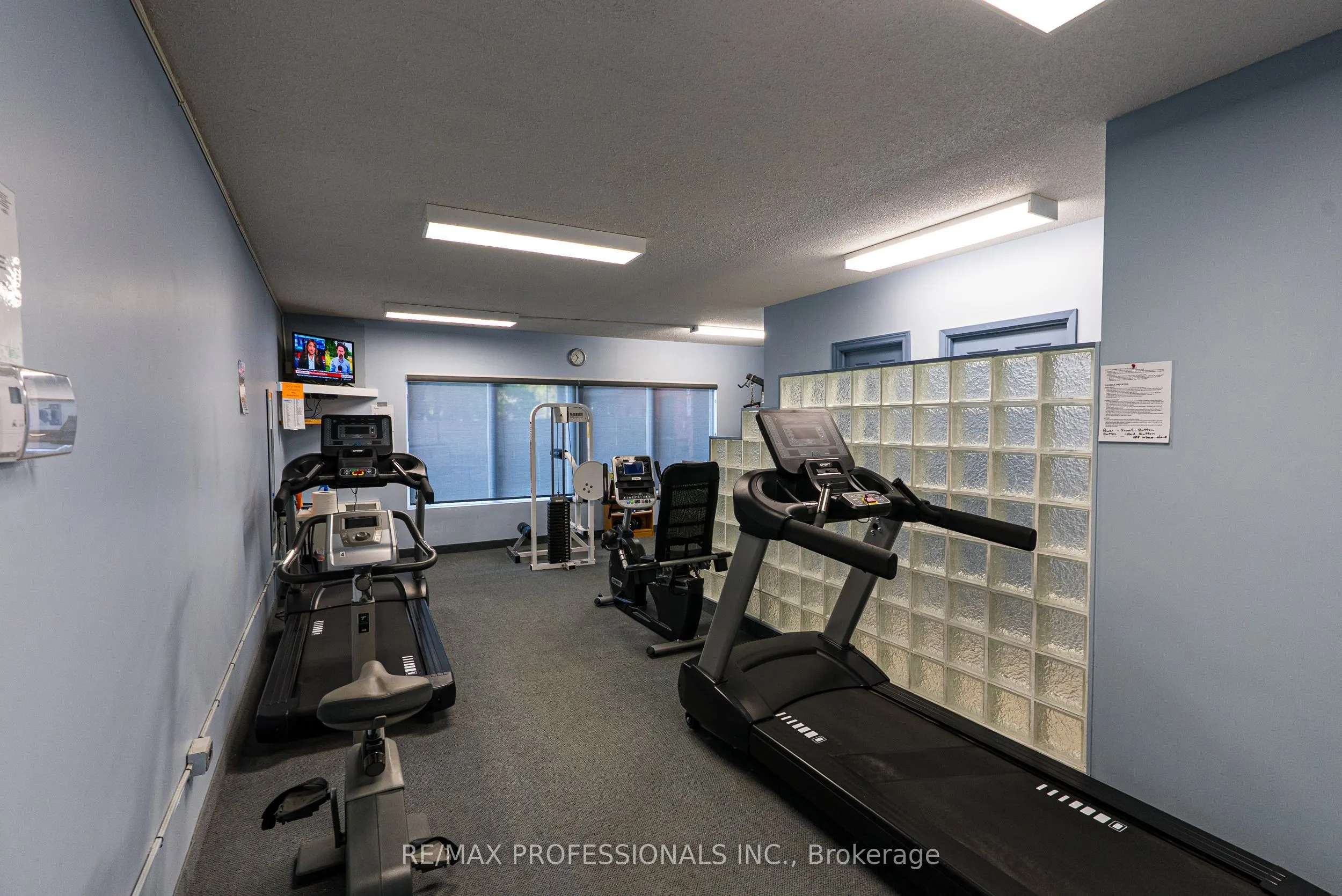 9 Bonheur Court #905