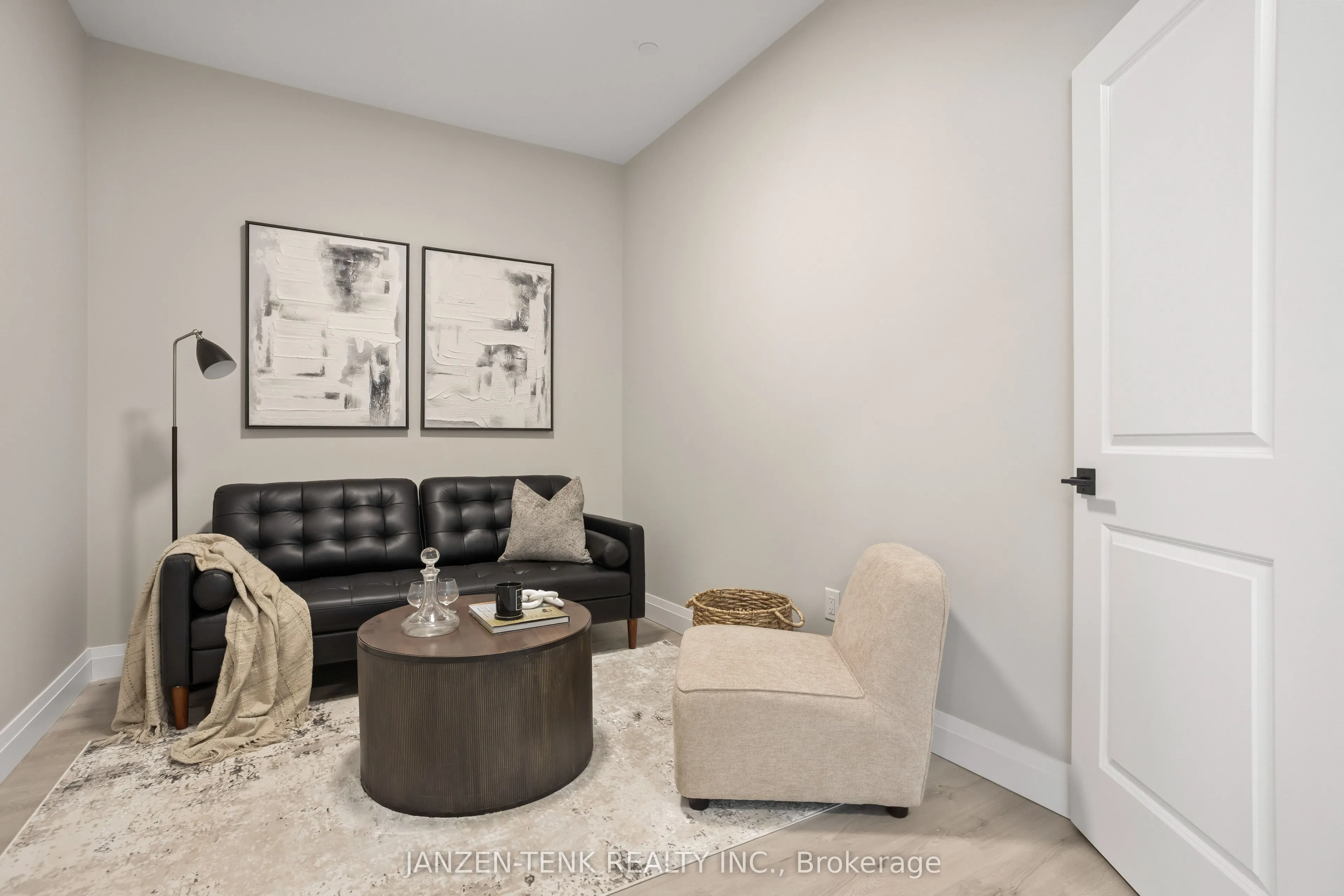 33318 Richmond Street #305