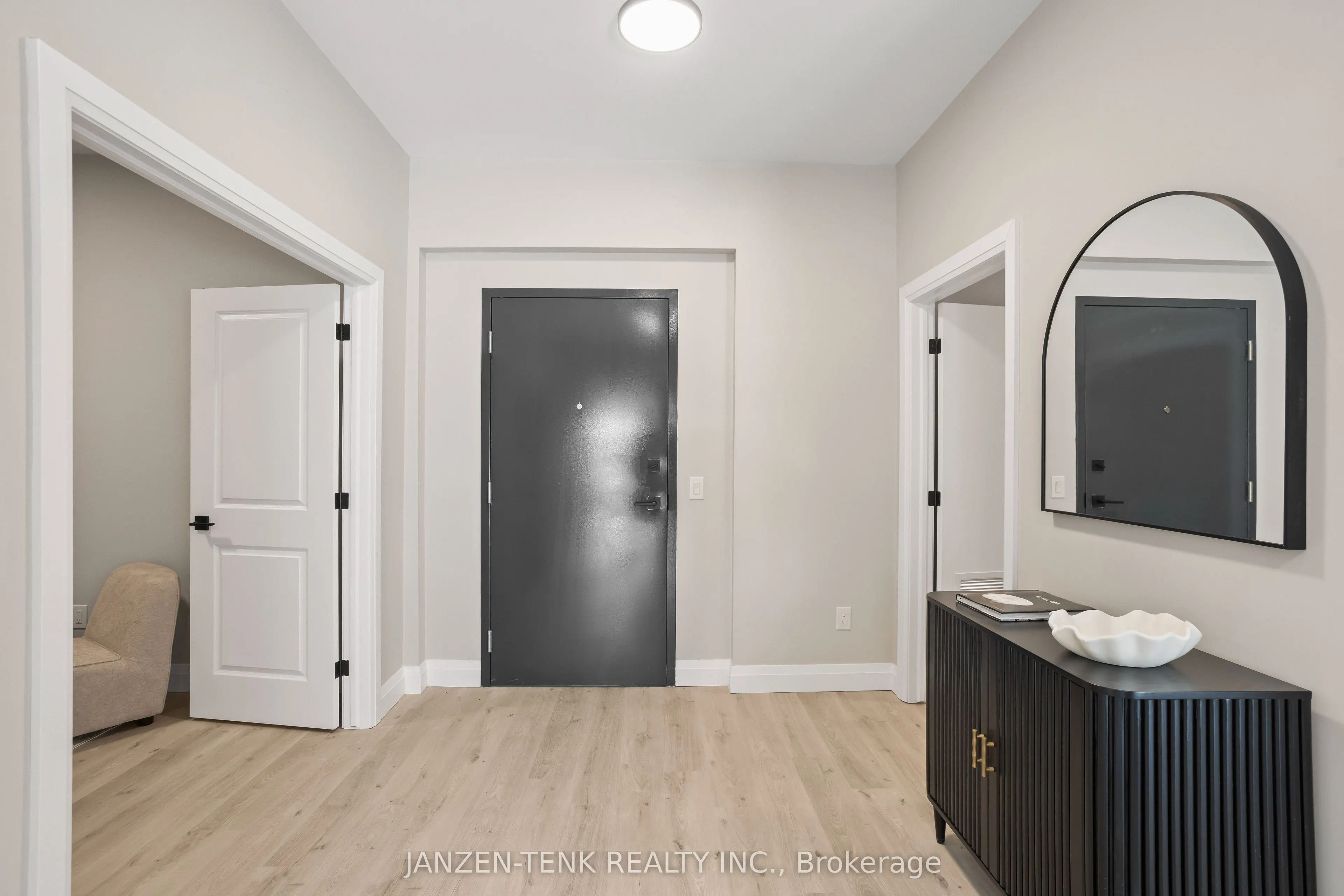 33318 Richmond Street #305