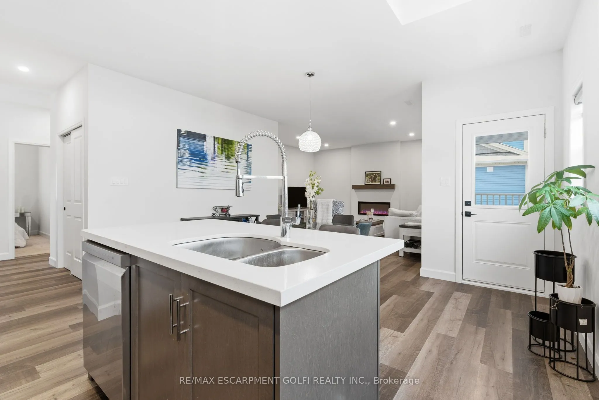 9B Shores Lane #15