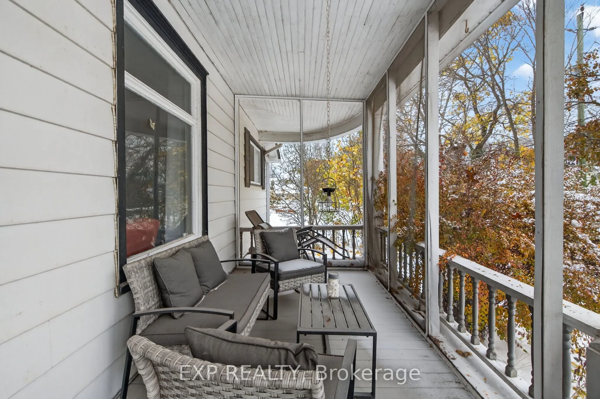 372 Main Street
