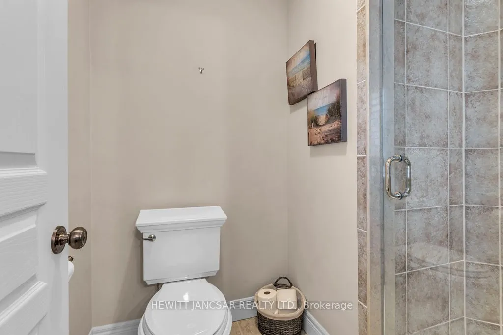 211 Terrace Wood Crescent