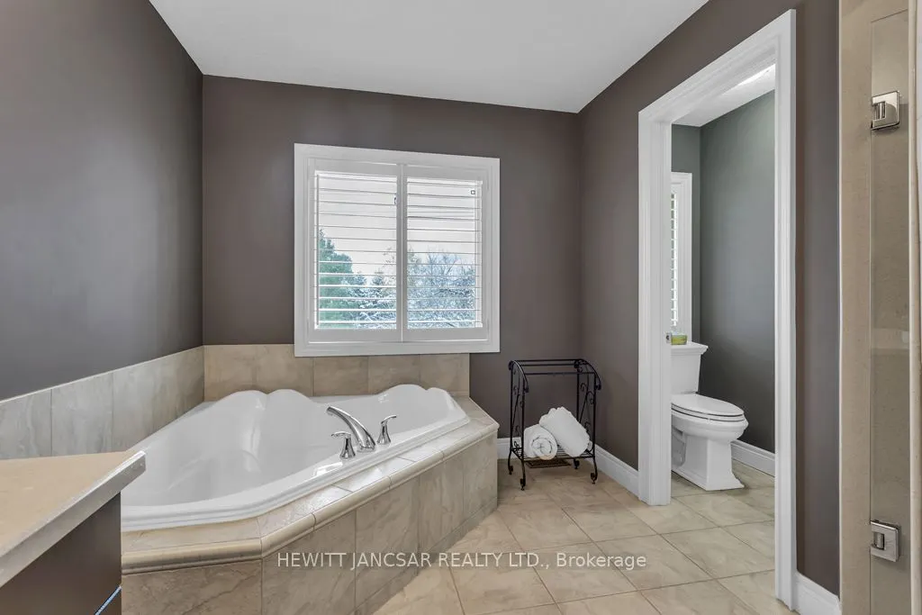 211 Terrace Wood Crescent
