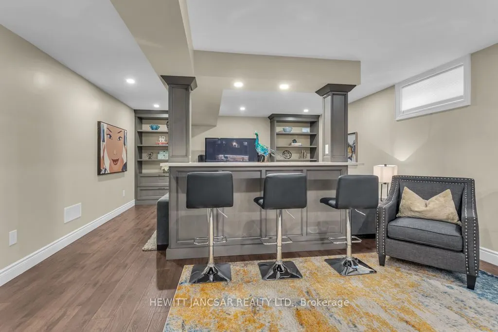 211 Terrace Wood Crescent
