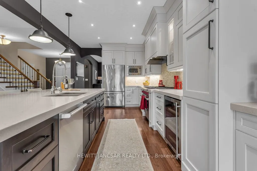 211 Terrace Wood Crescent
