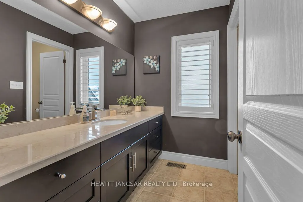 211 Terrace Wood Crescent