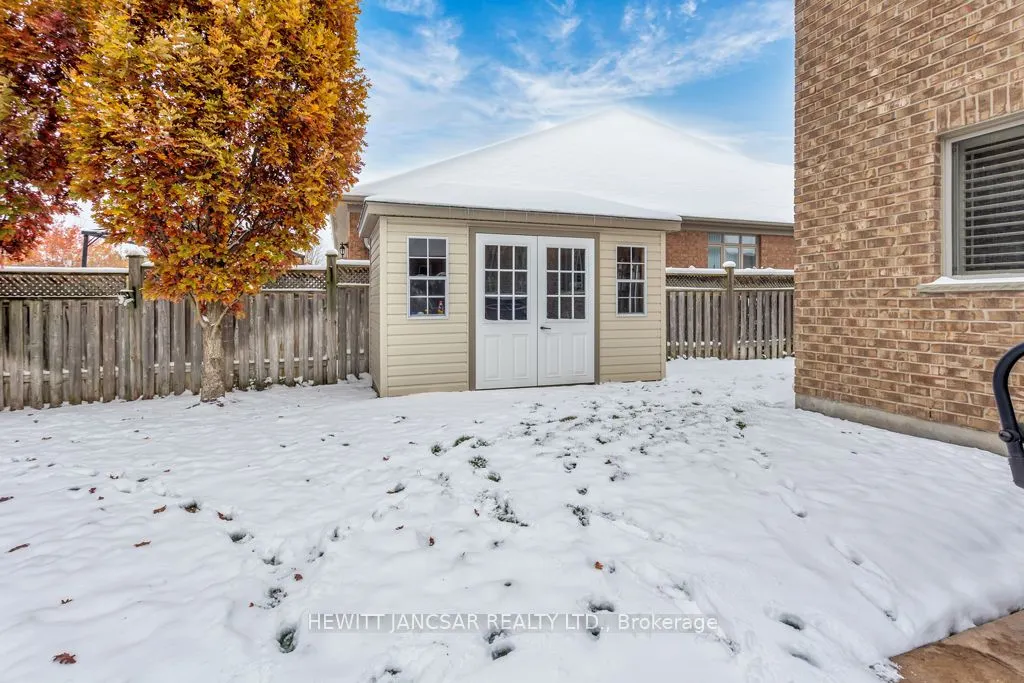 211 Terrace Wood Crescent
