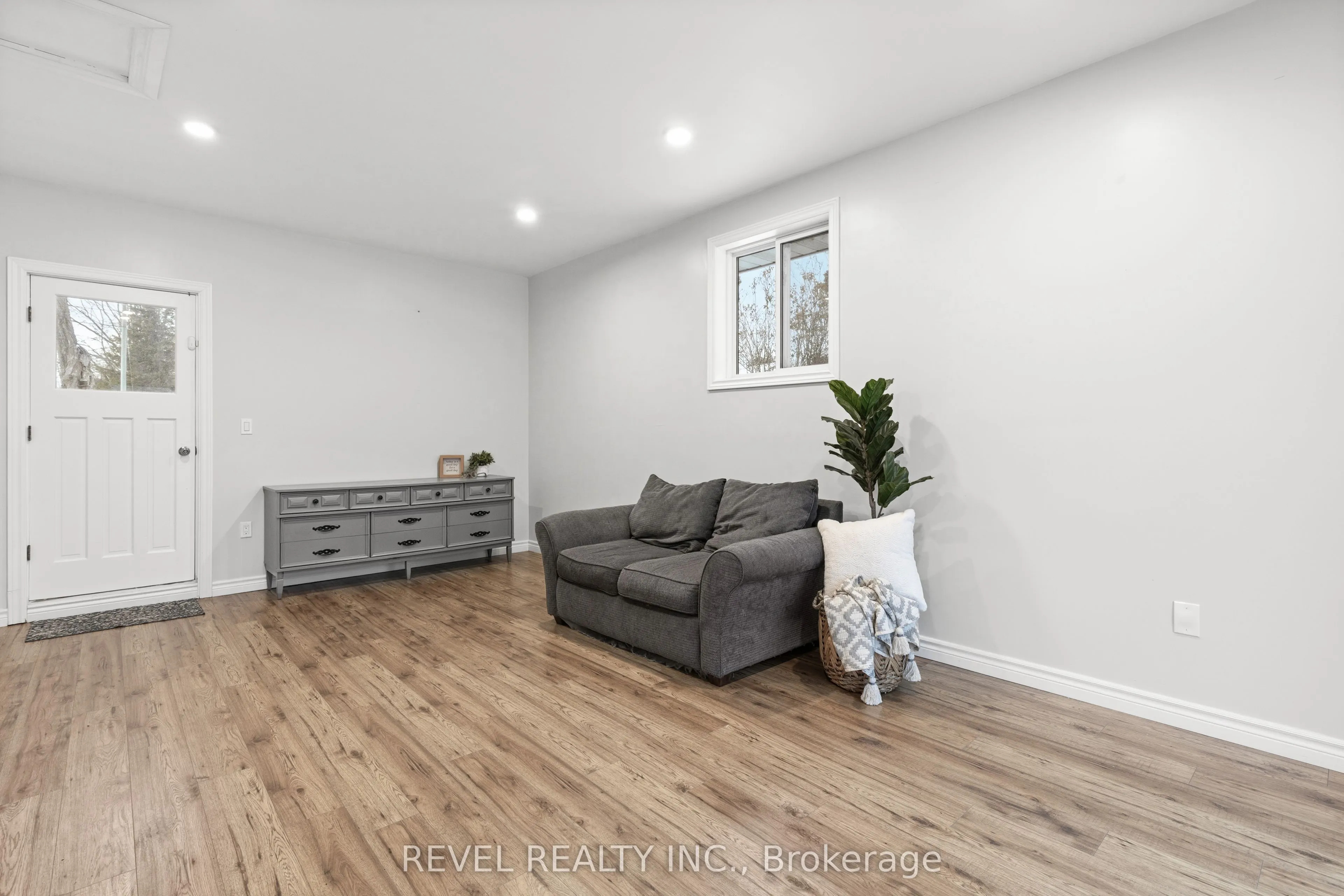 169 Victoria Drive