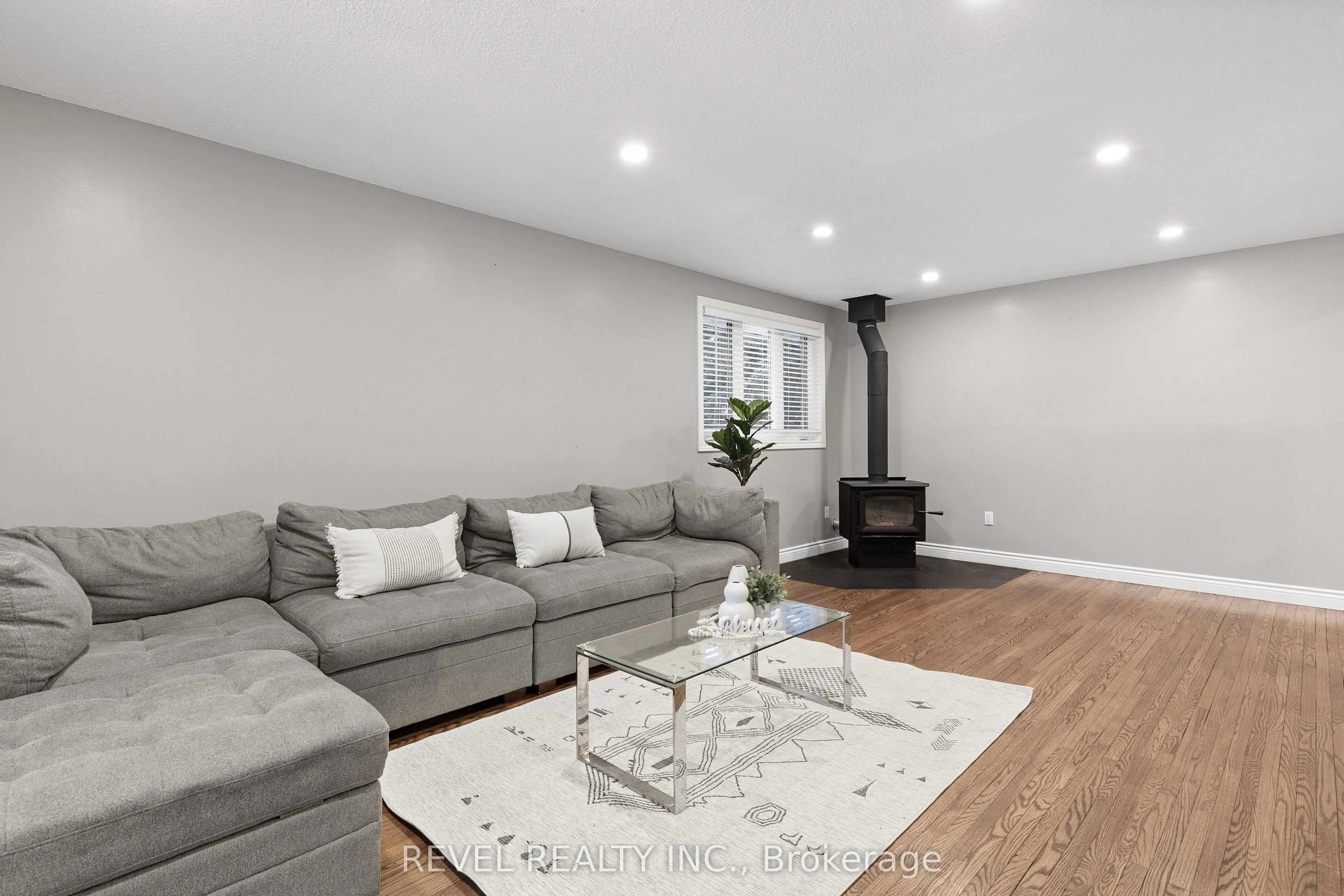169 Victoria Drive