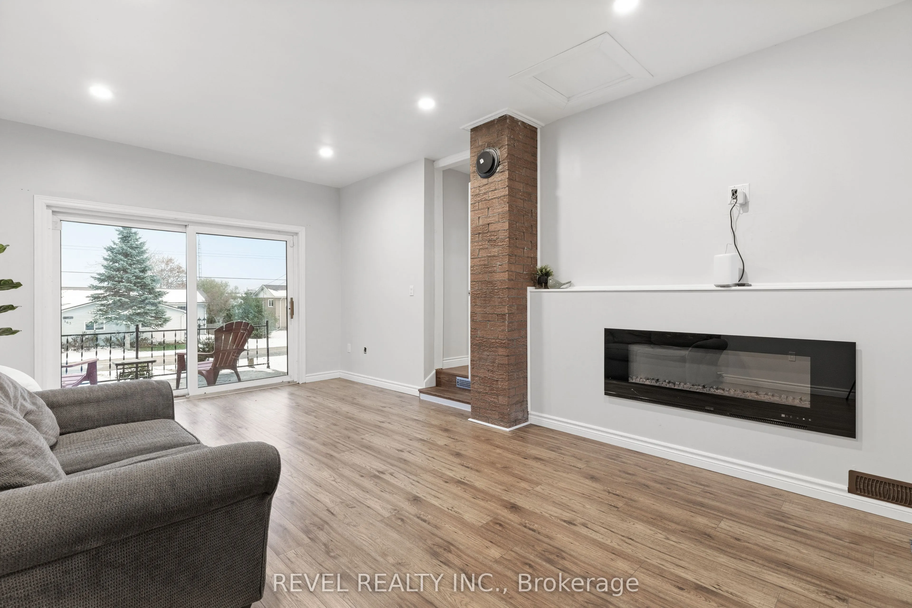 169 Victoria Drive