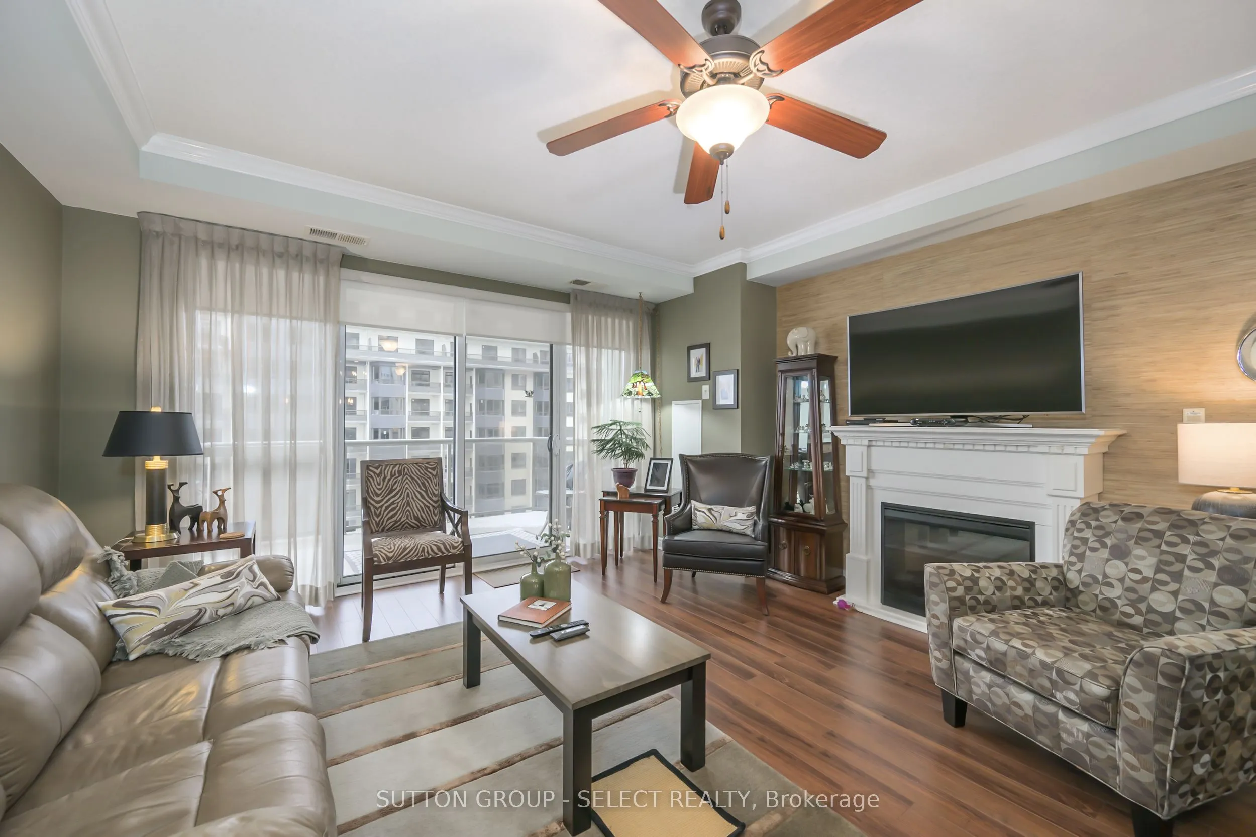 1030 Coronation Drive #812