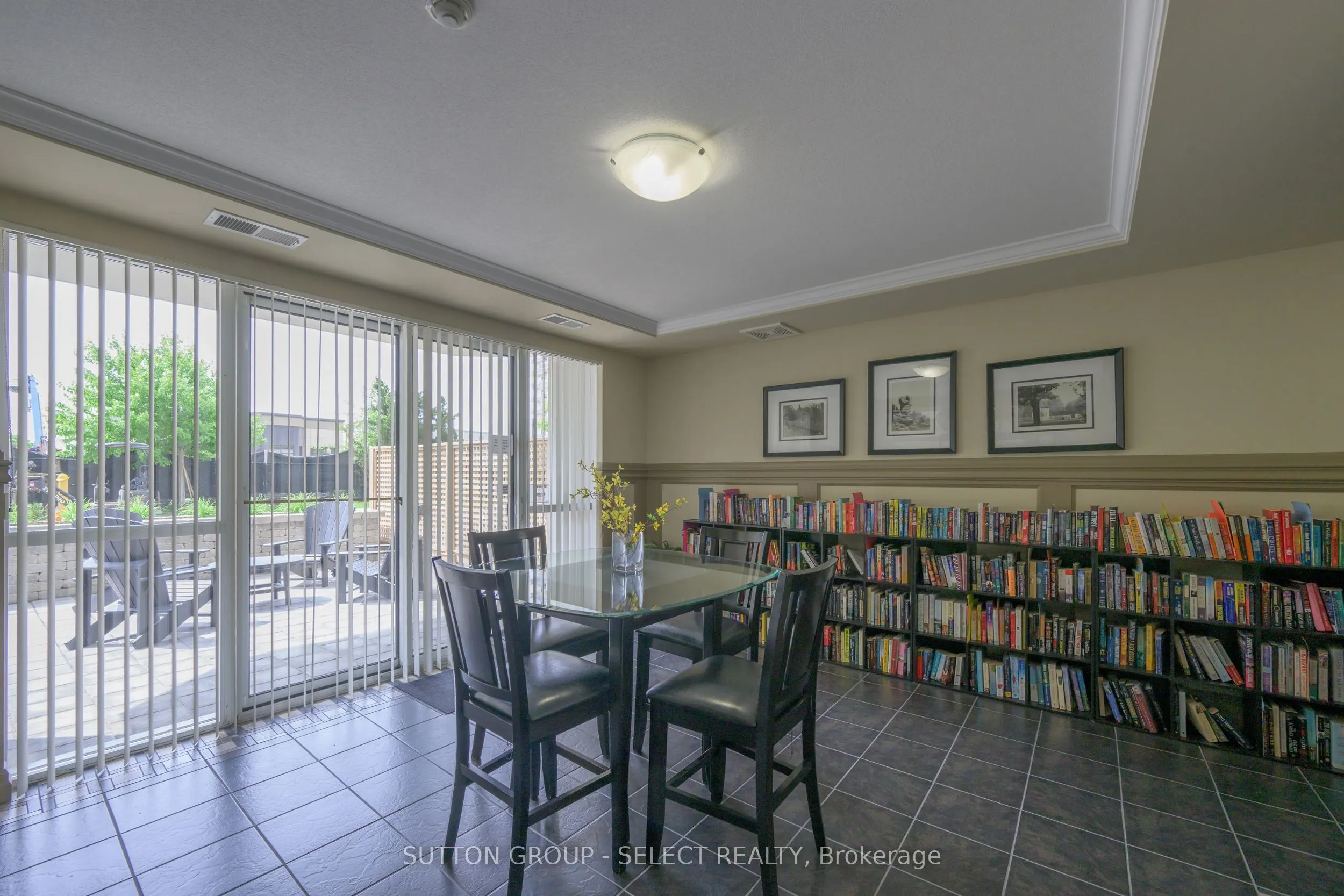 1030 Coronation Drive #812