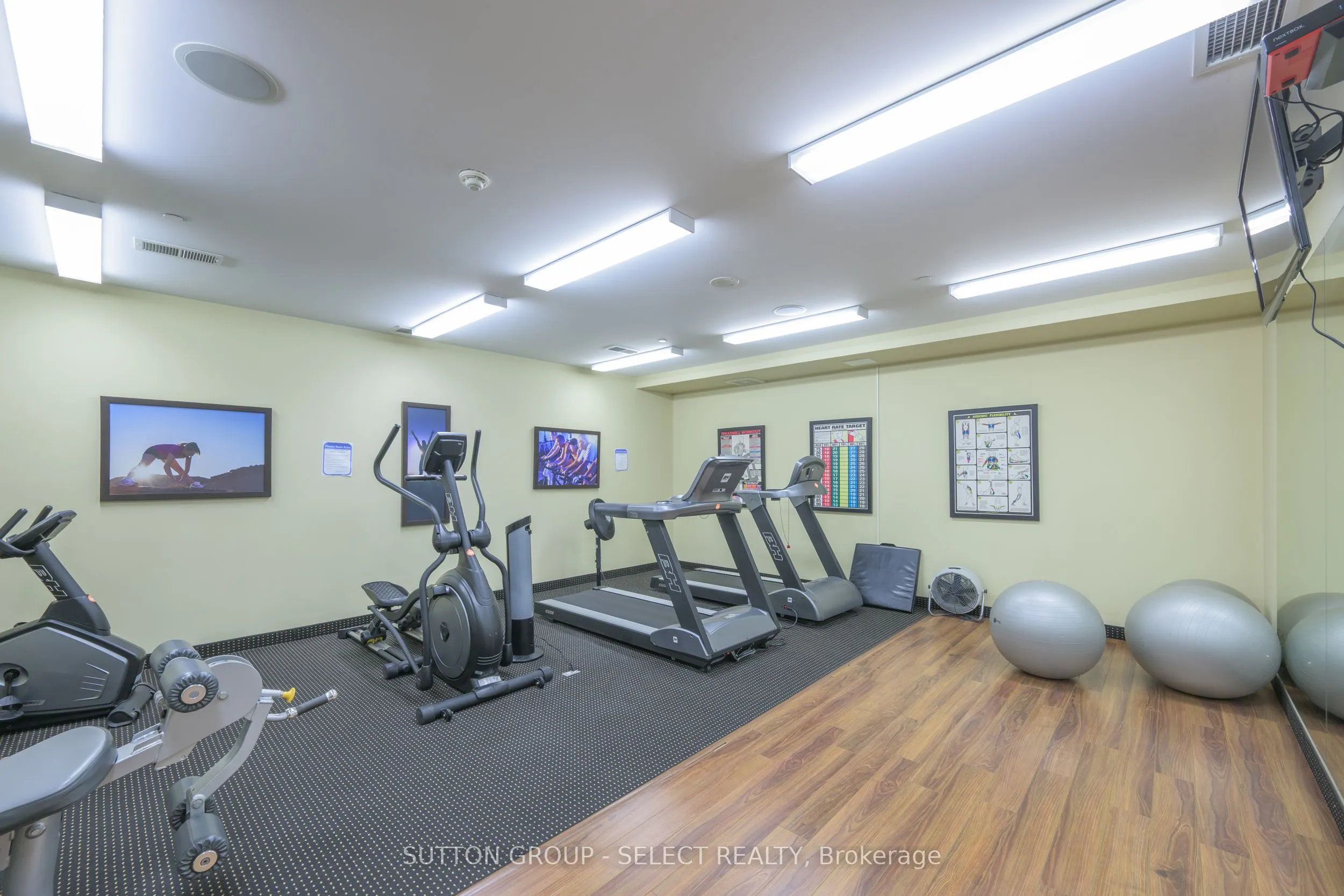 1030 Coronation Drive #812