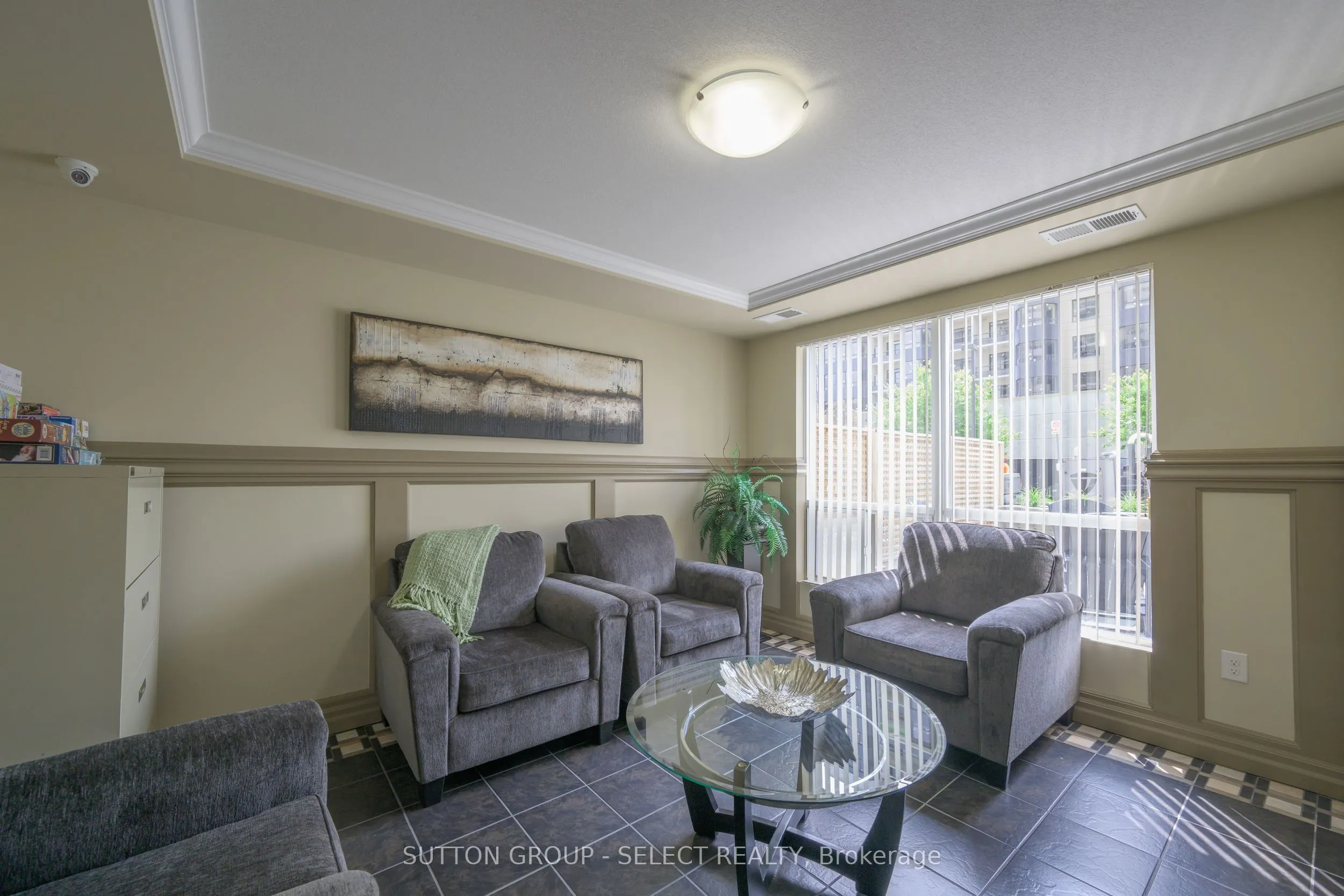 1030 Coronation Drive #812
