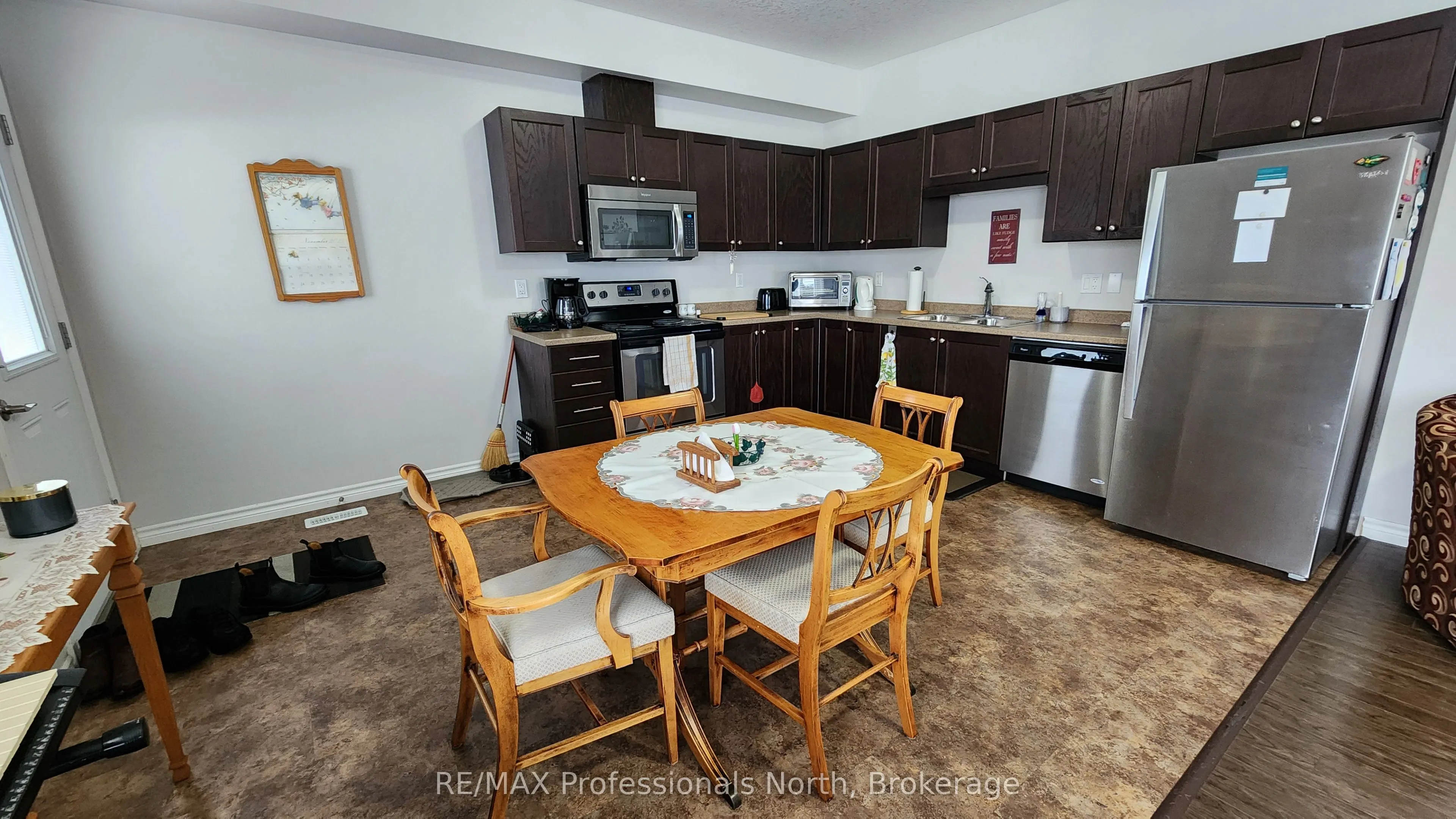 5 Greaves Avenue