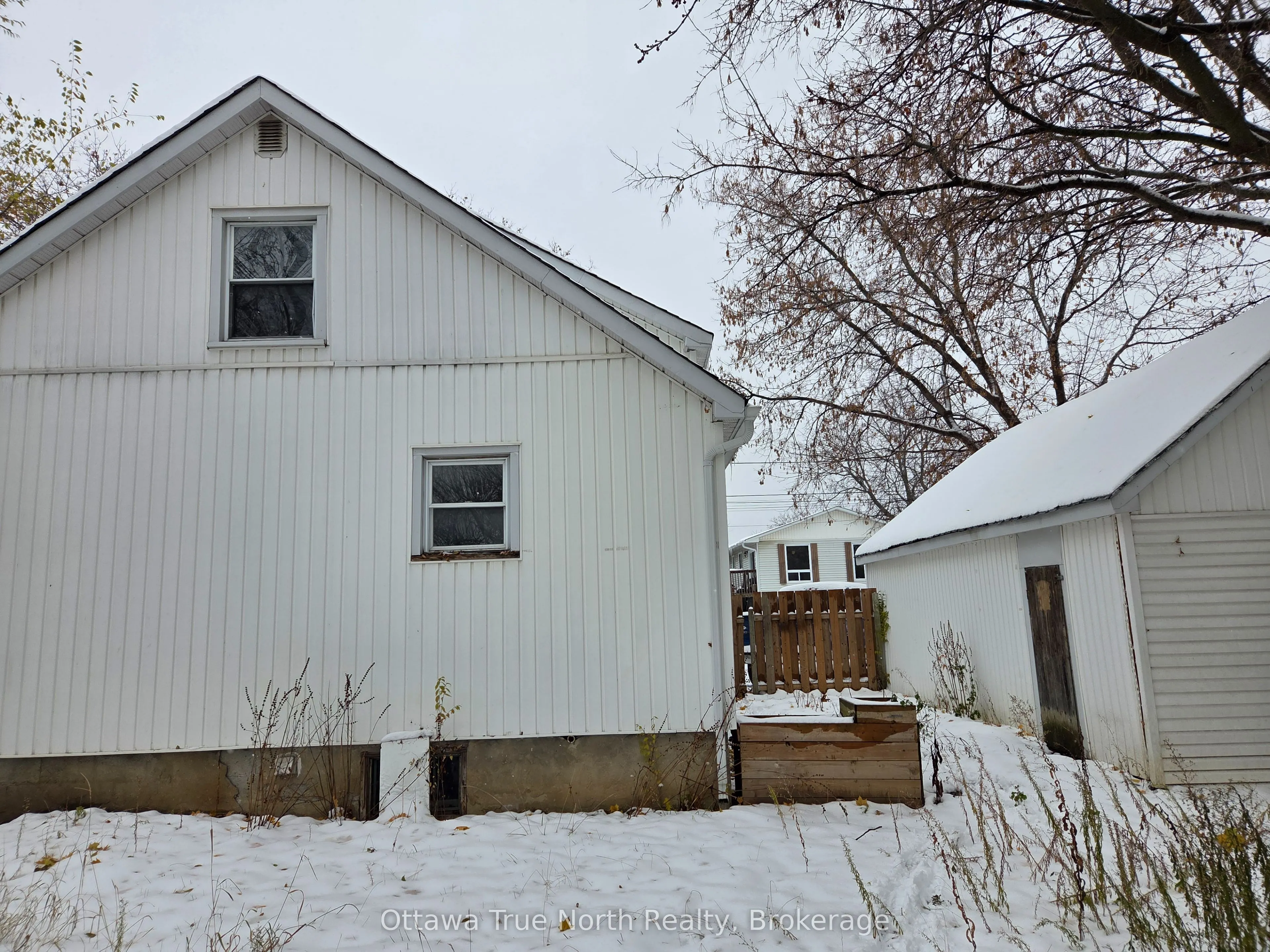 108 Maley Street