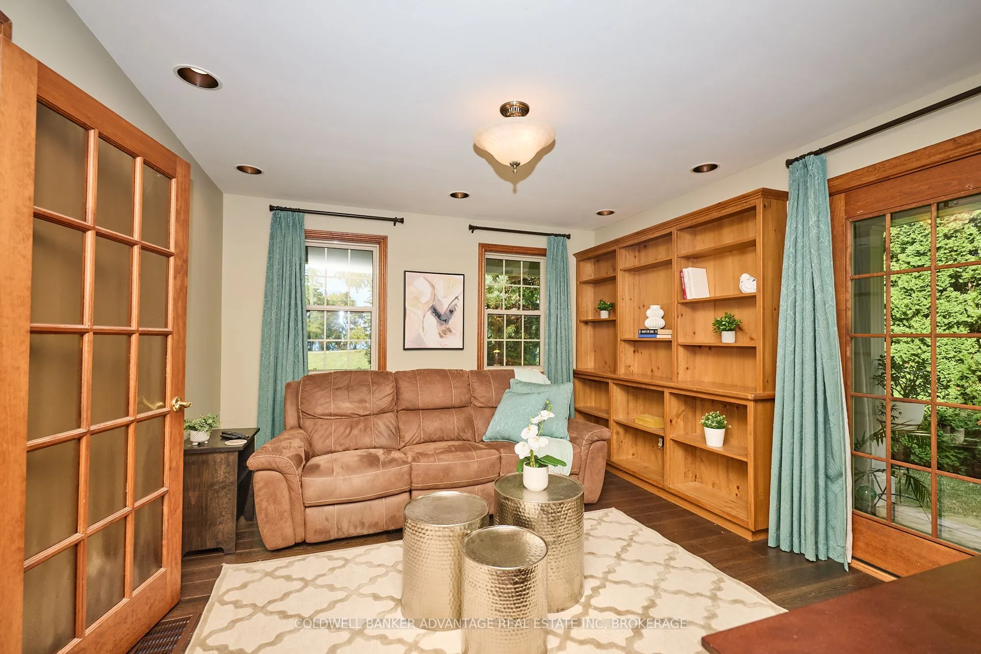 4698 Sandy Cove Drive