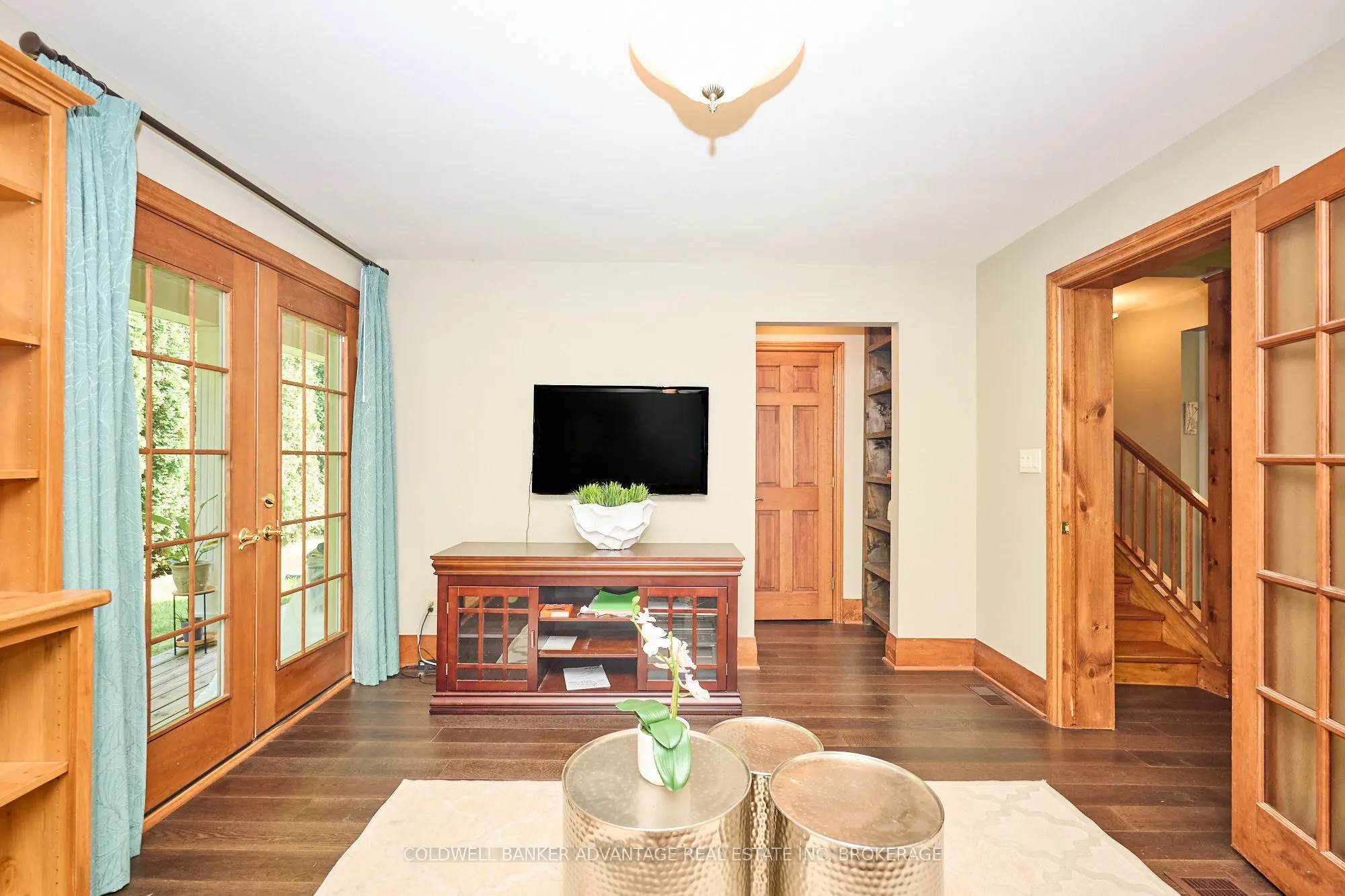 4698 Sandy Cove Drive