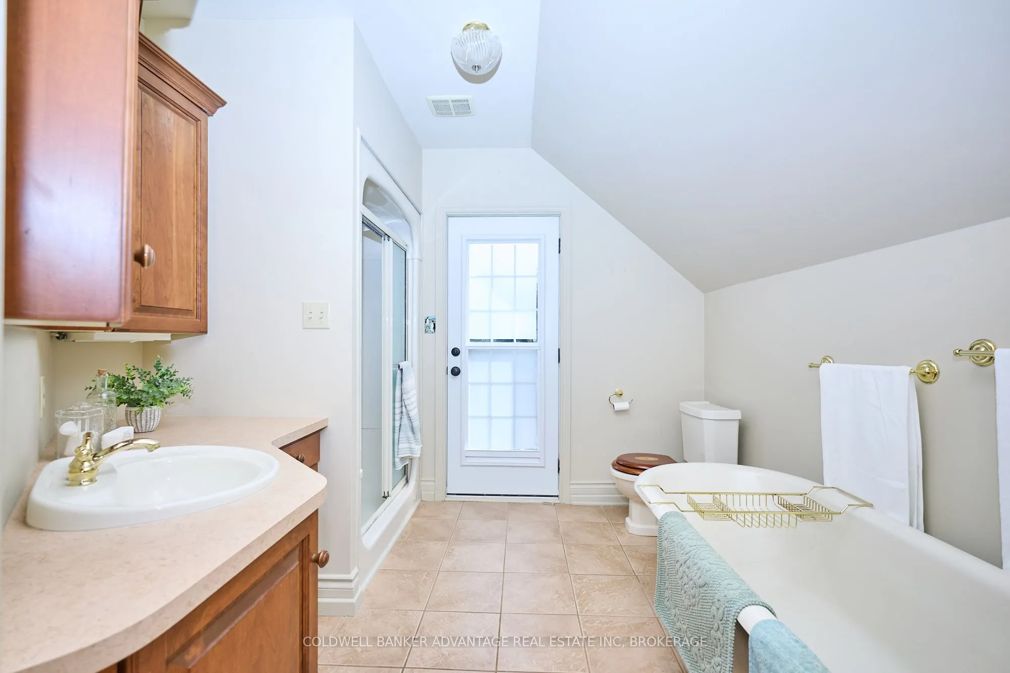 4698 Sandy Cove Drive