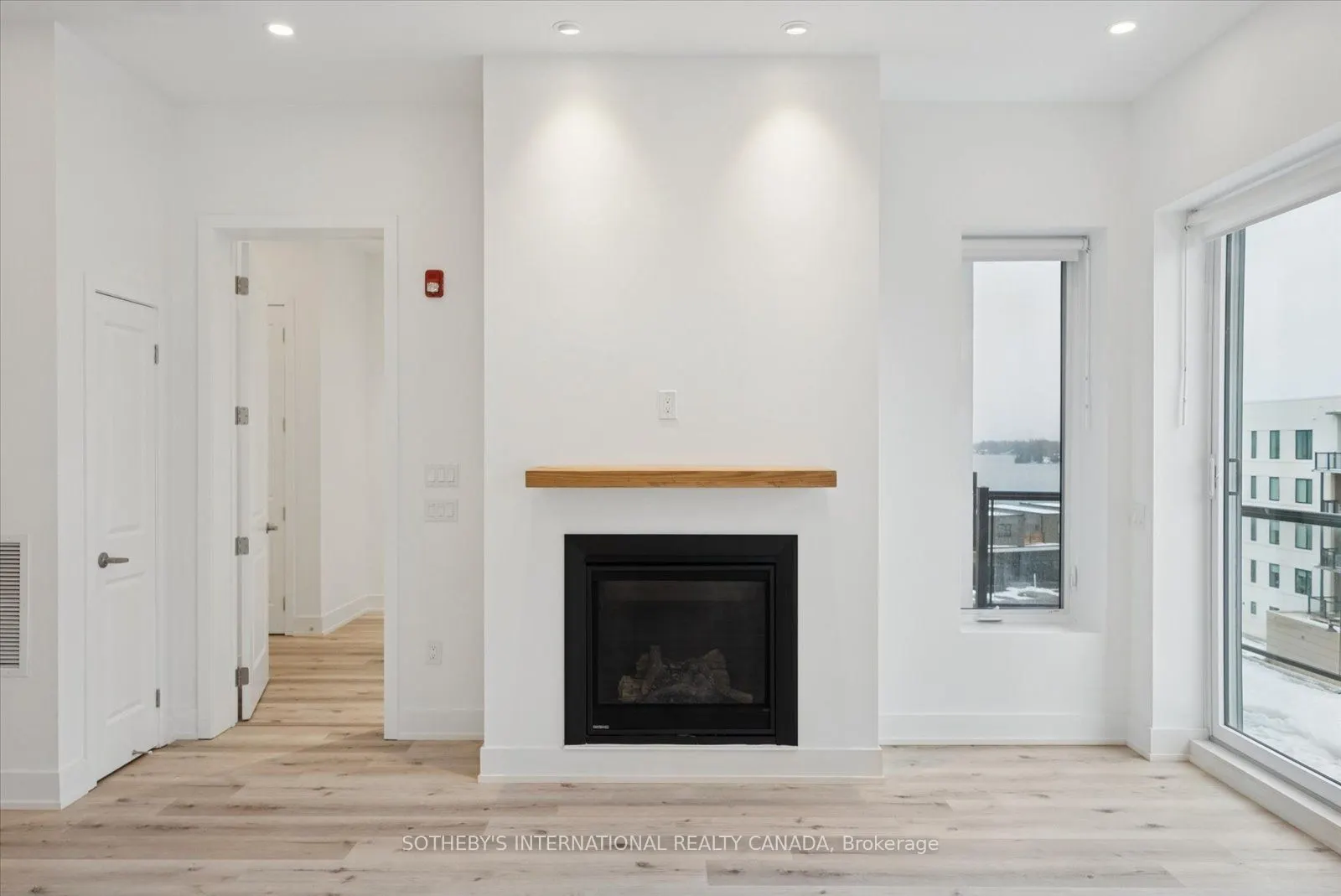19A West Street N #Penthouse 1