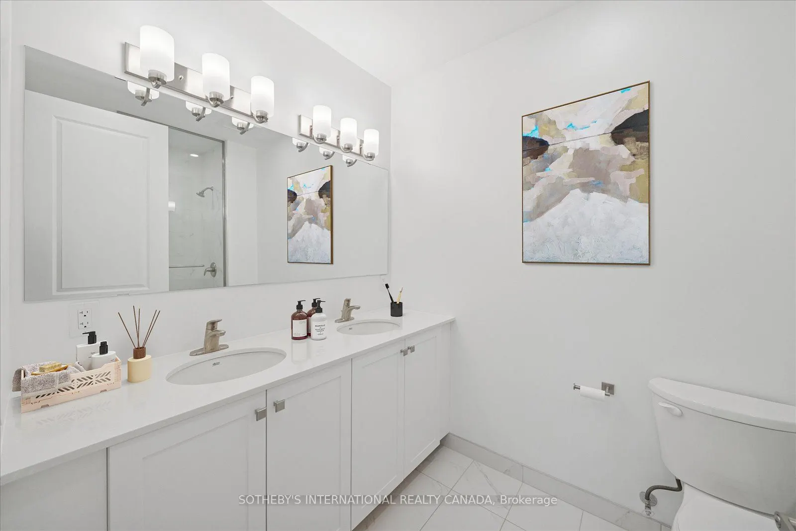 19A West Street N #Penthouse 1
