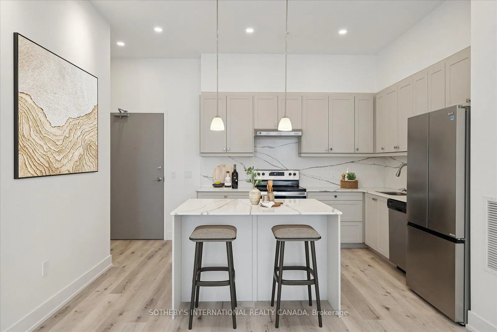 19A West Street N #Penthouse 1