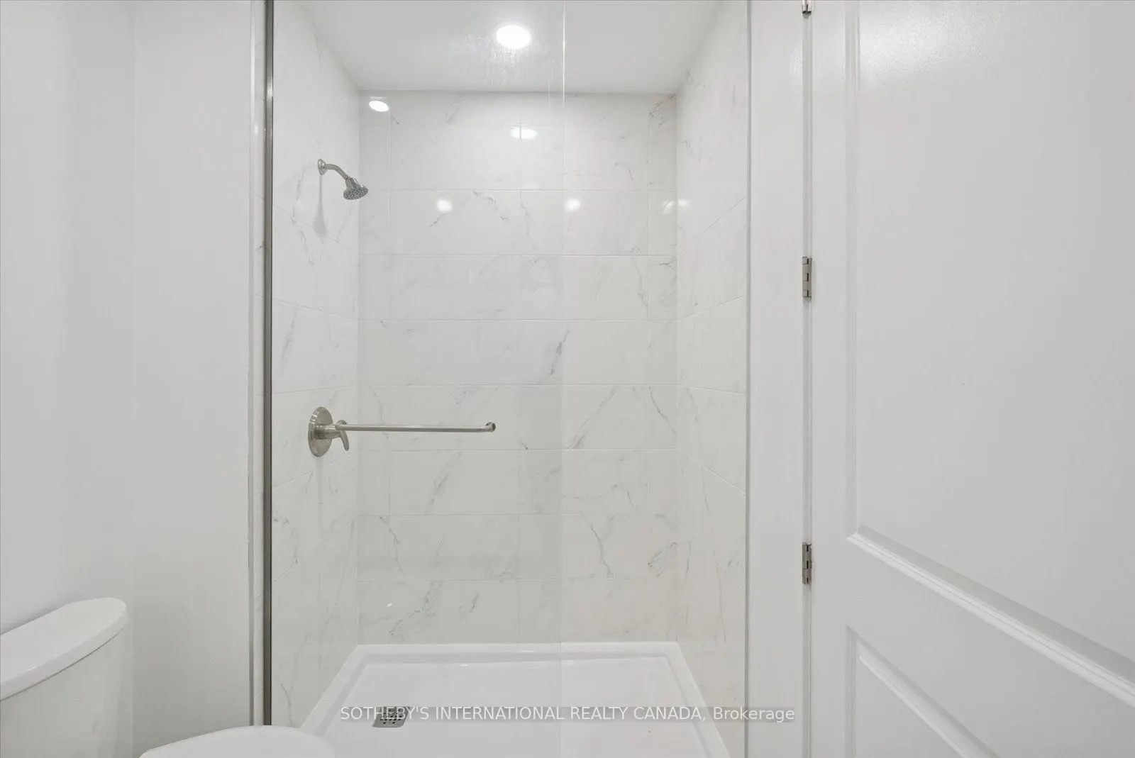 19A West Street N #Penthouse 1