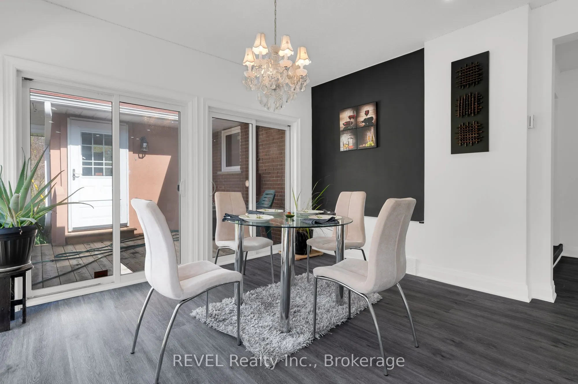 3035 Niagara Parkway