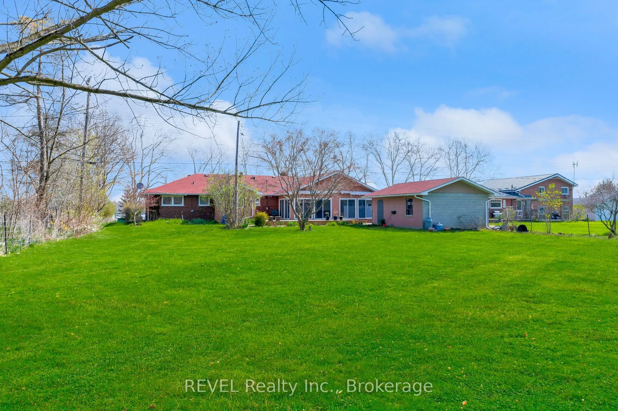 3035 Niagara Parkway