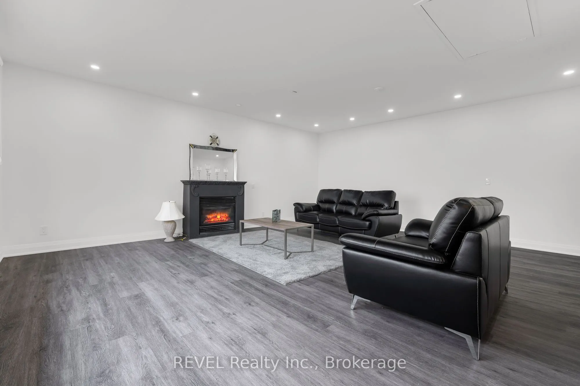 3035 Niagara Parkway